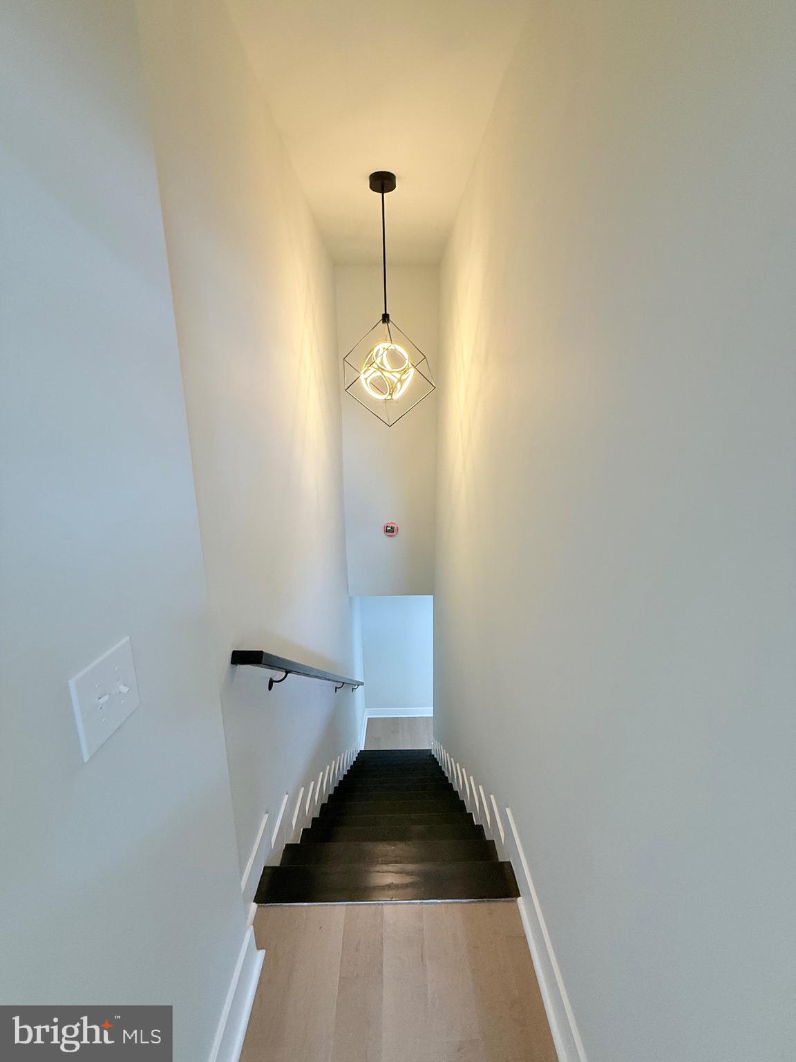 BROADWAY EAST - Residential