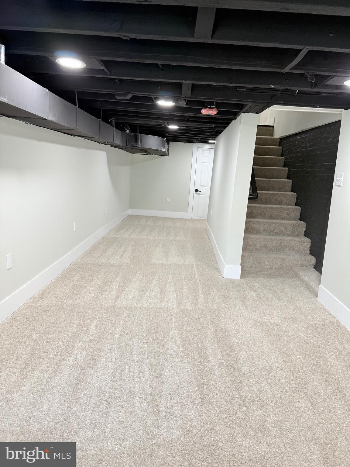 BROADWAY EAST - Residential