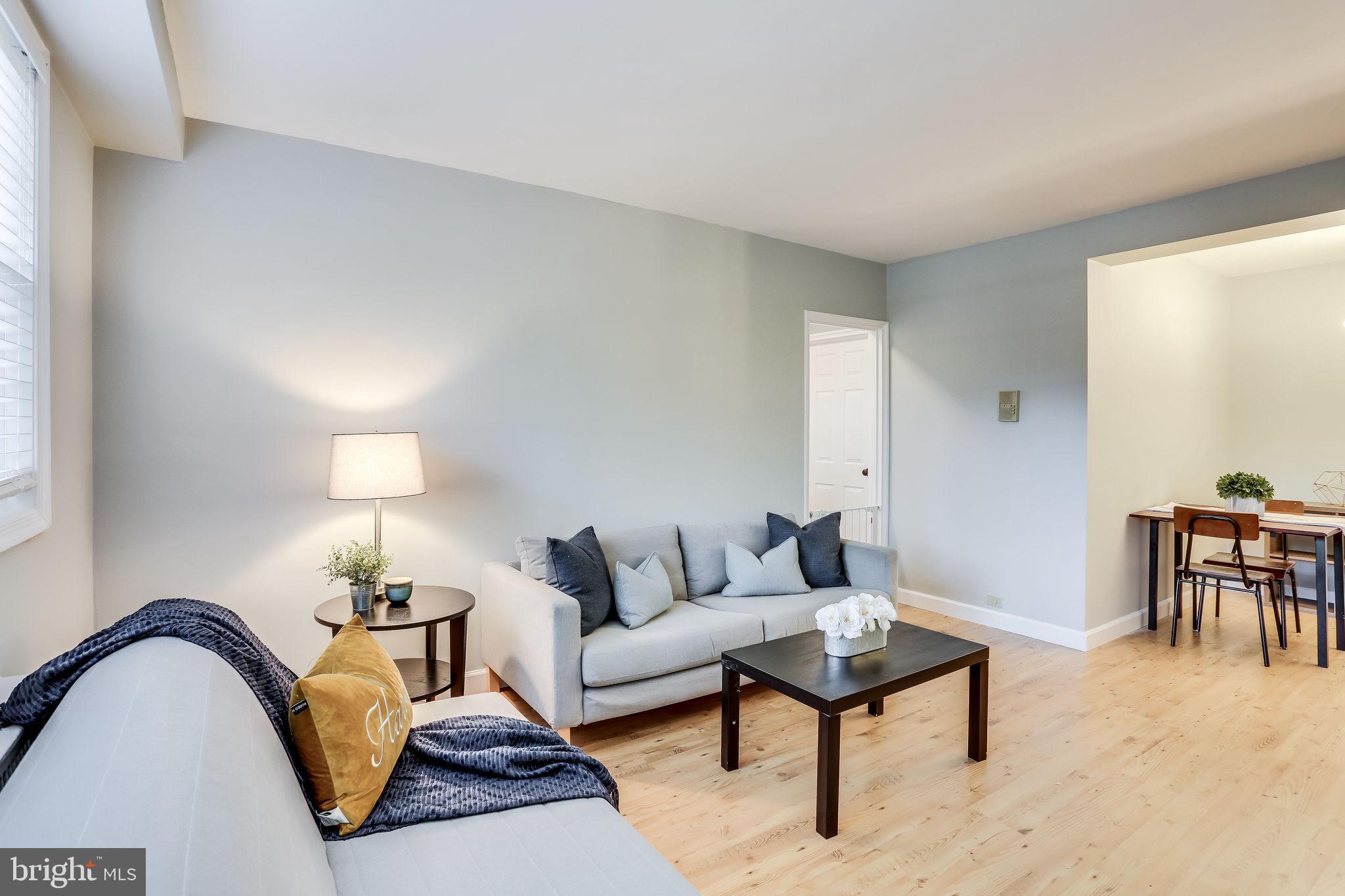 ARLINGTON OAKS - Residential