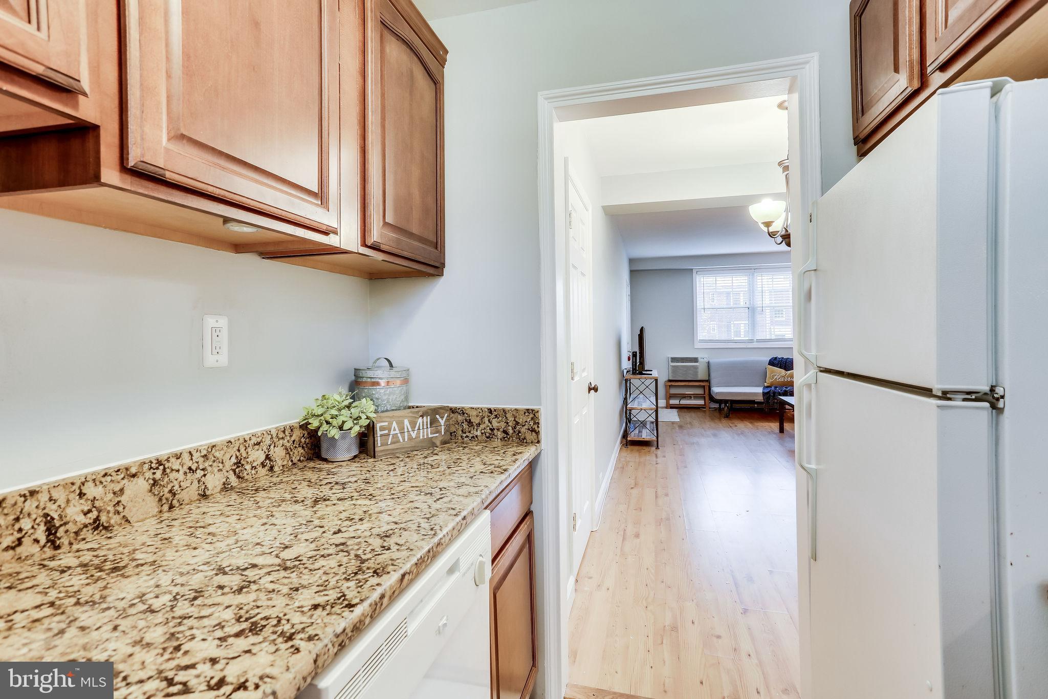 ARLINGTON OAKS - Residential