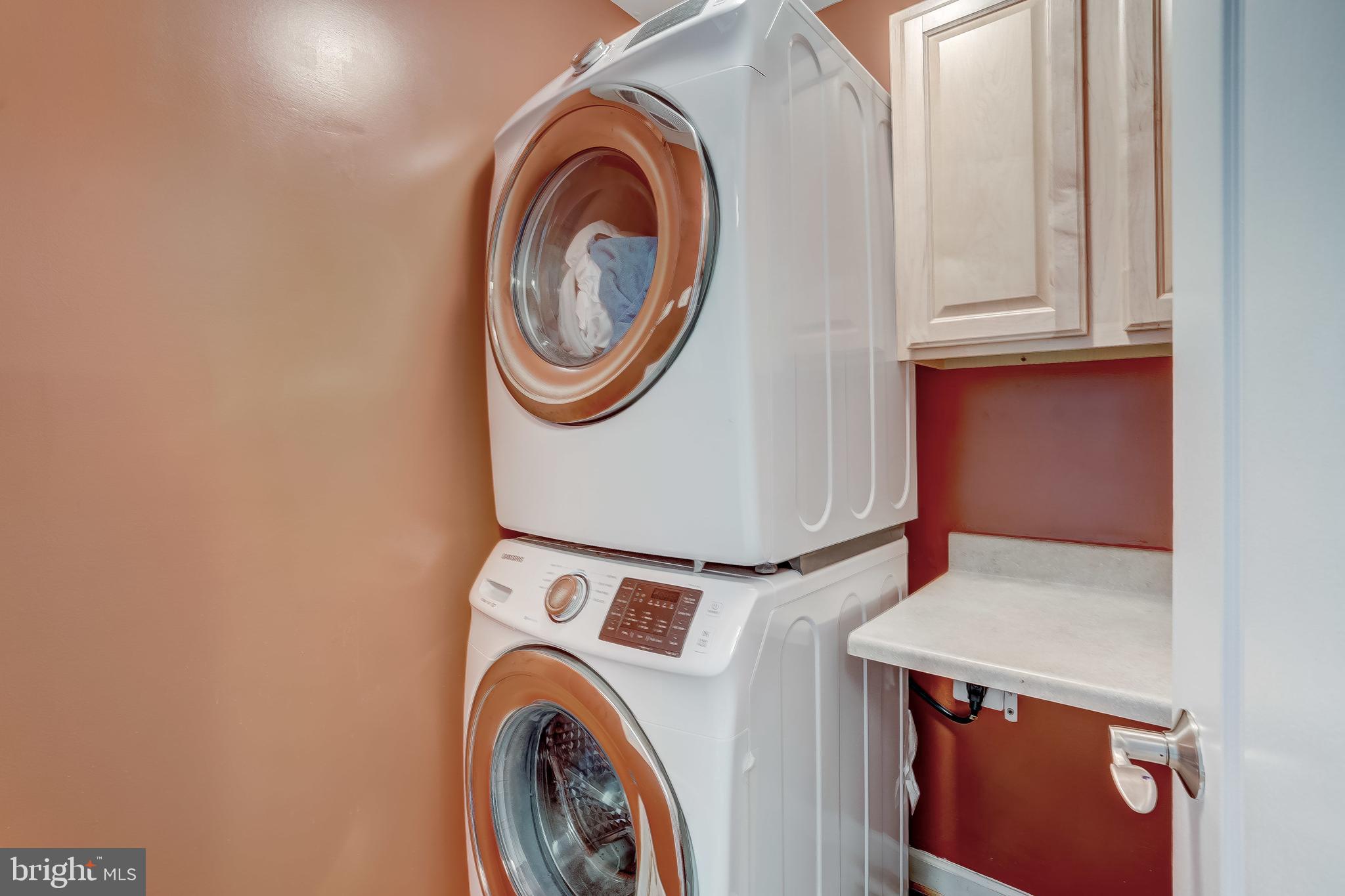 COLONIAL PARK - Residential