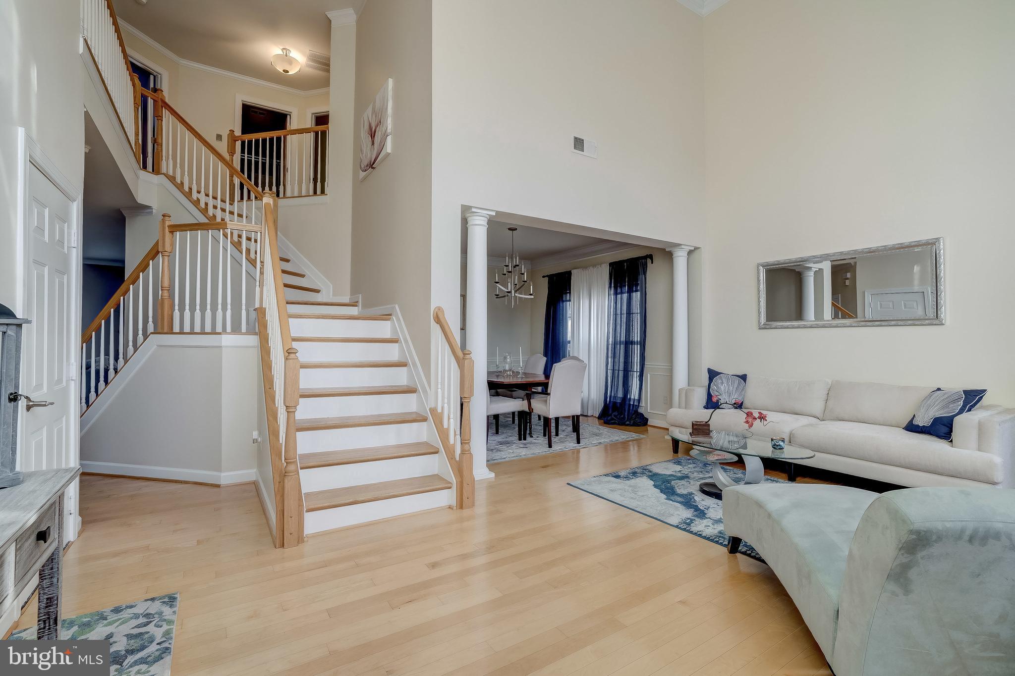 COLONIAL PARK - Residential