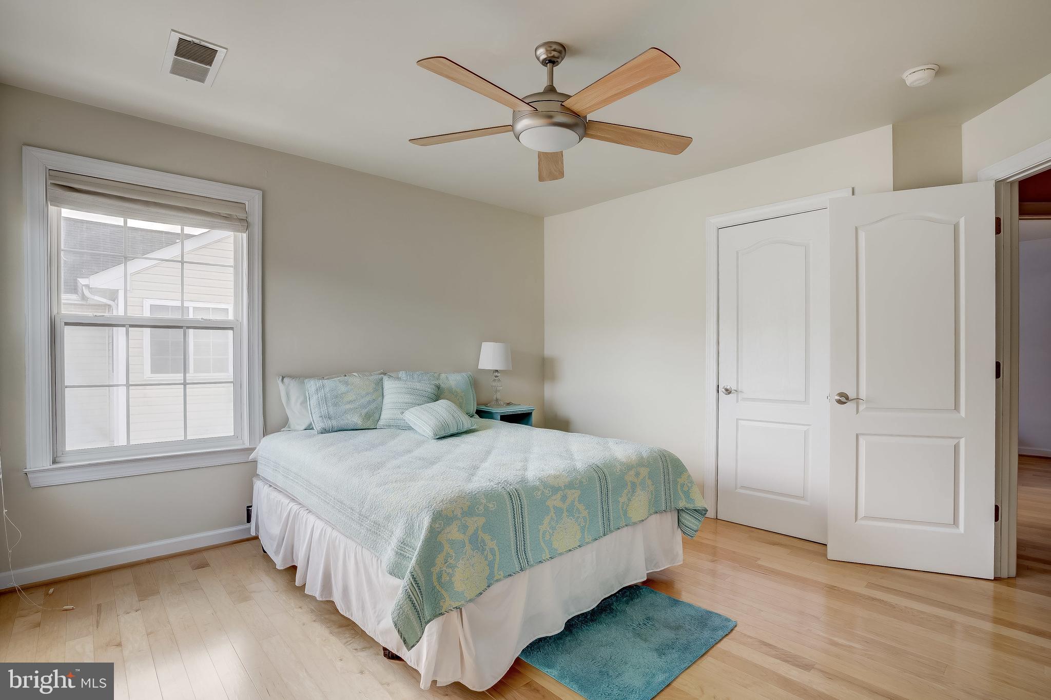 COLONIAL PARK - Residential