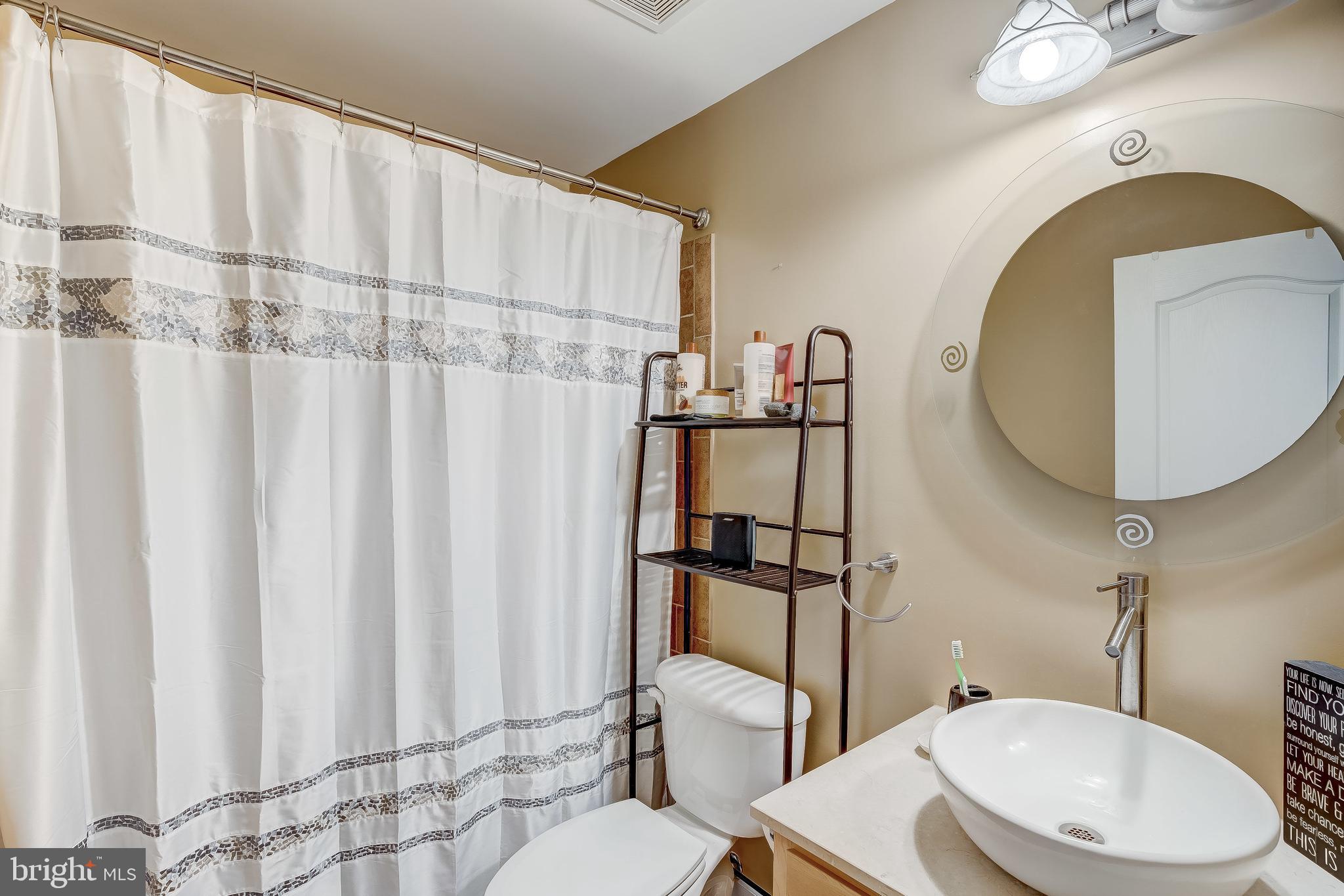 COLONIAL PARK - Residential