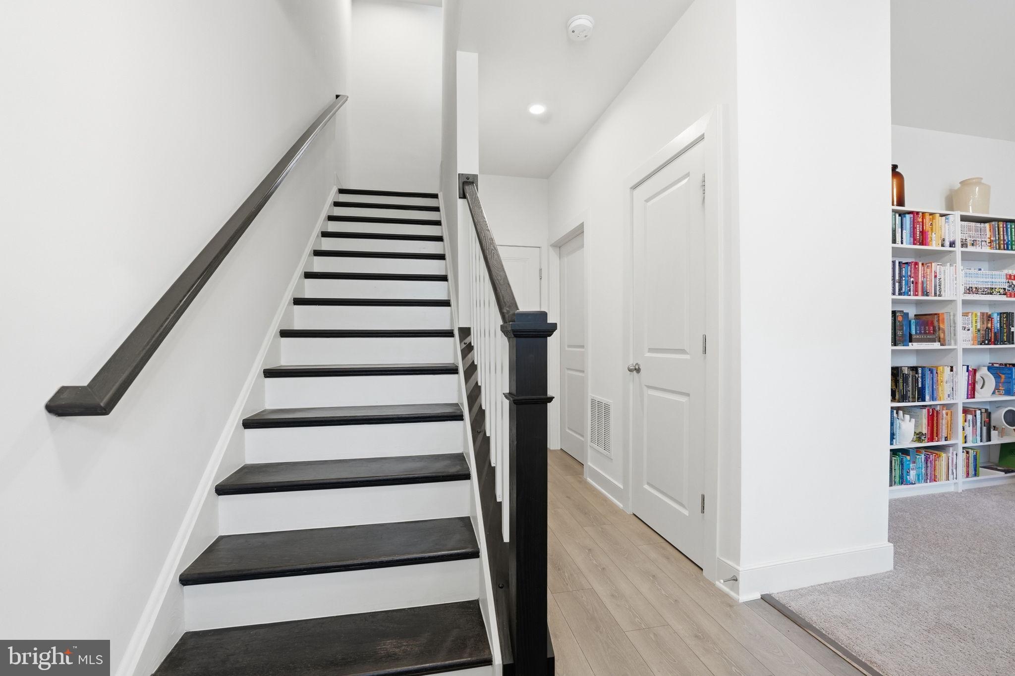 1506 SANDPIPER BAY LOOP