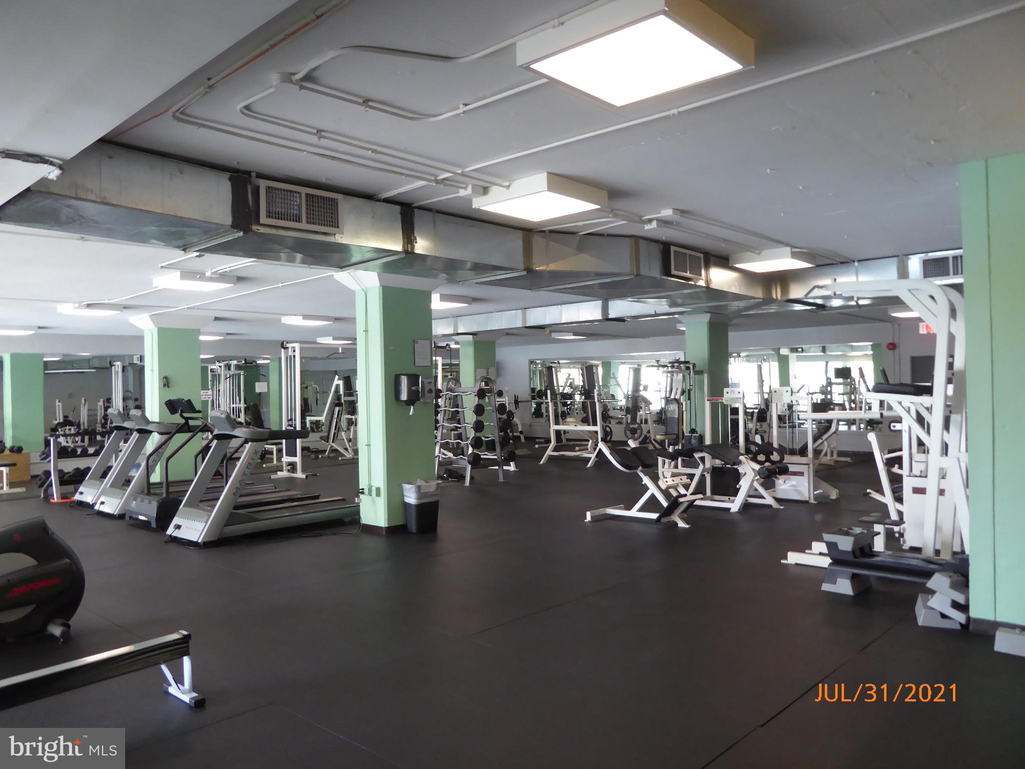 THE CARLTON - Residential