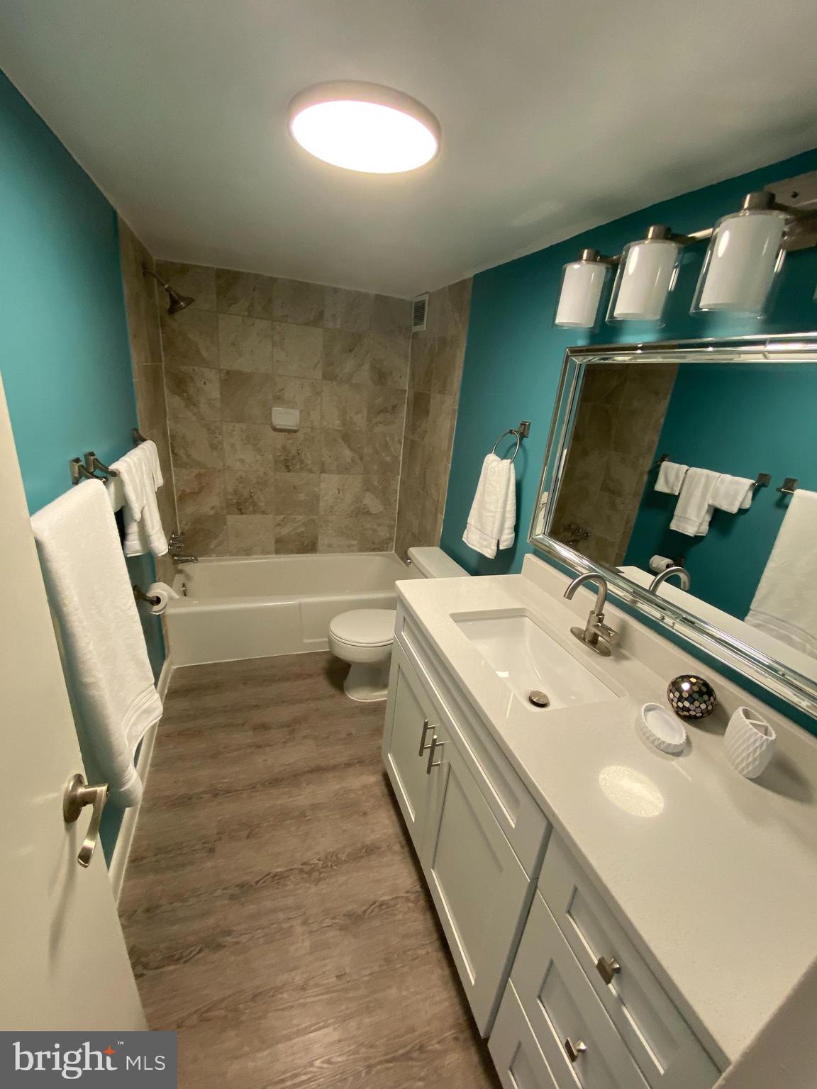 THE CARLTON - Residential