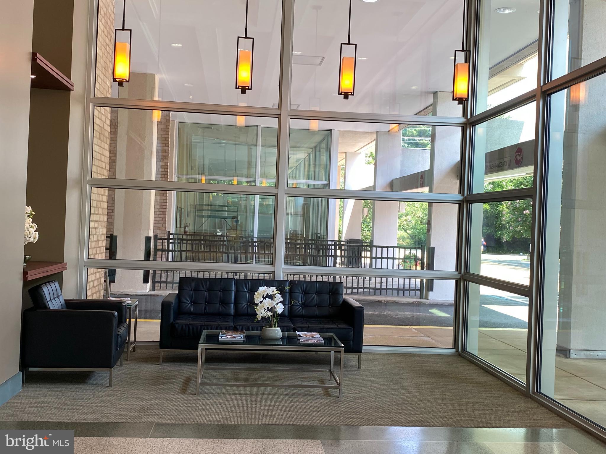 THE CARLTON - Residential