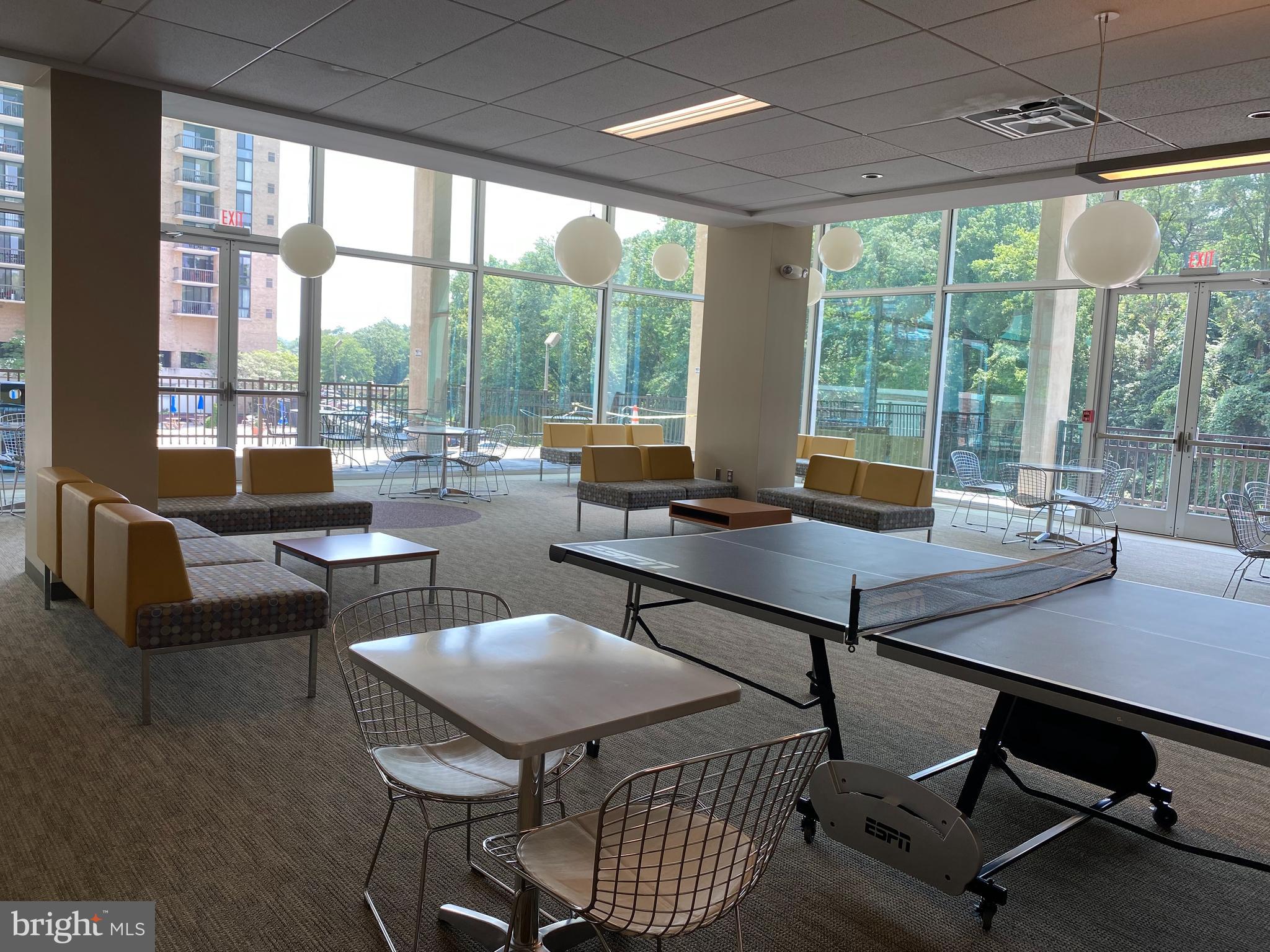 THE CARLTON - Residential