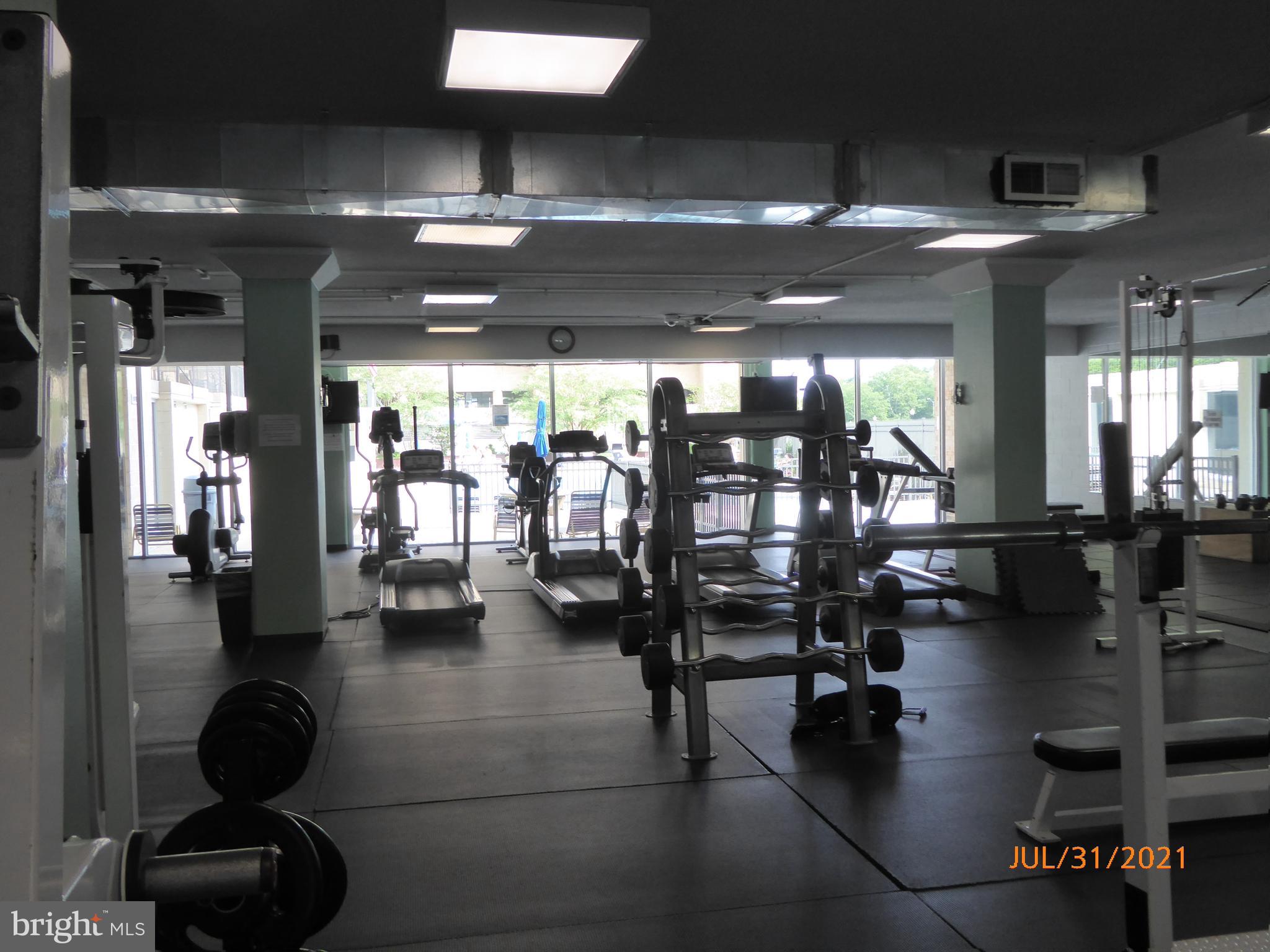 THE CARLTON - Residential