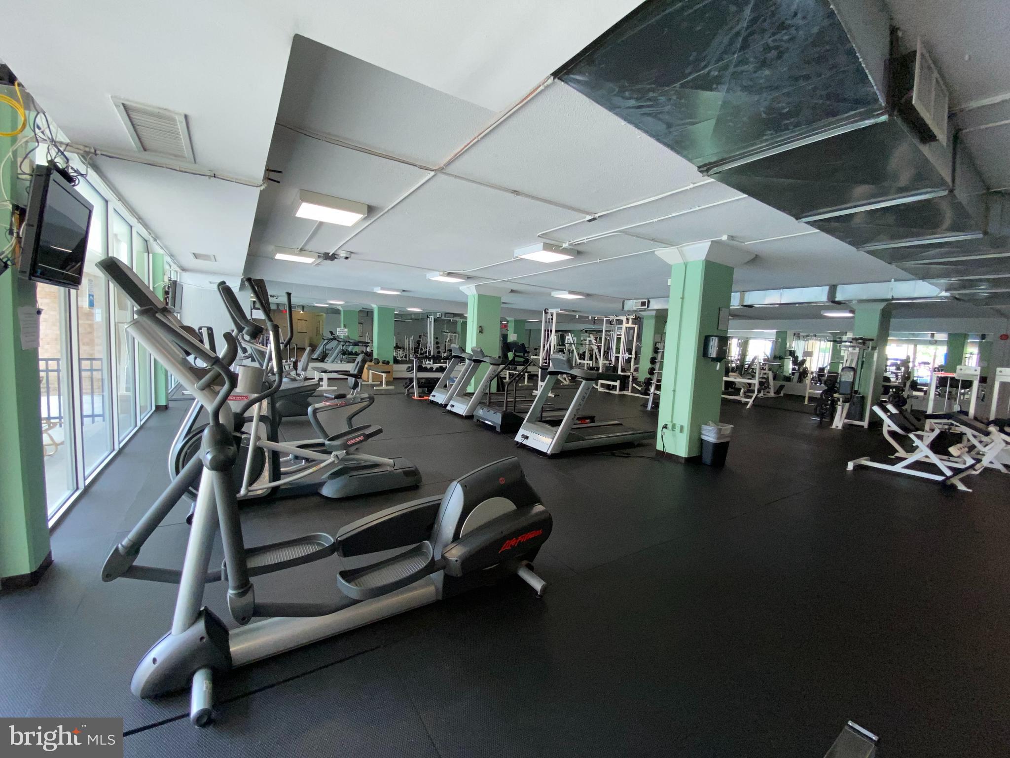 THE CARLTON - Residential