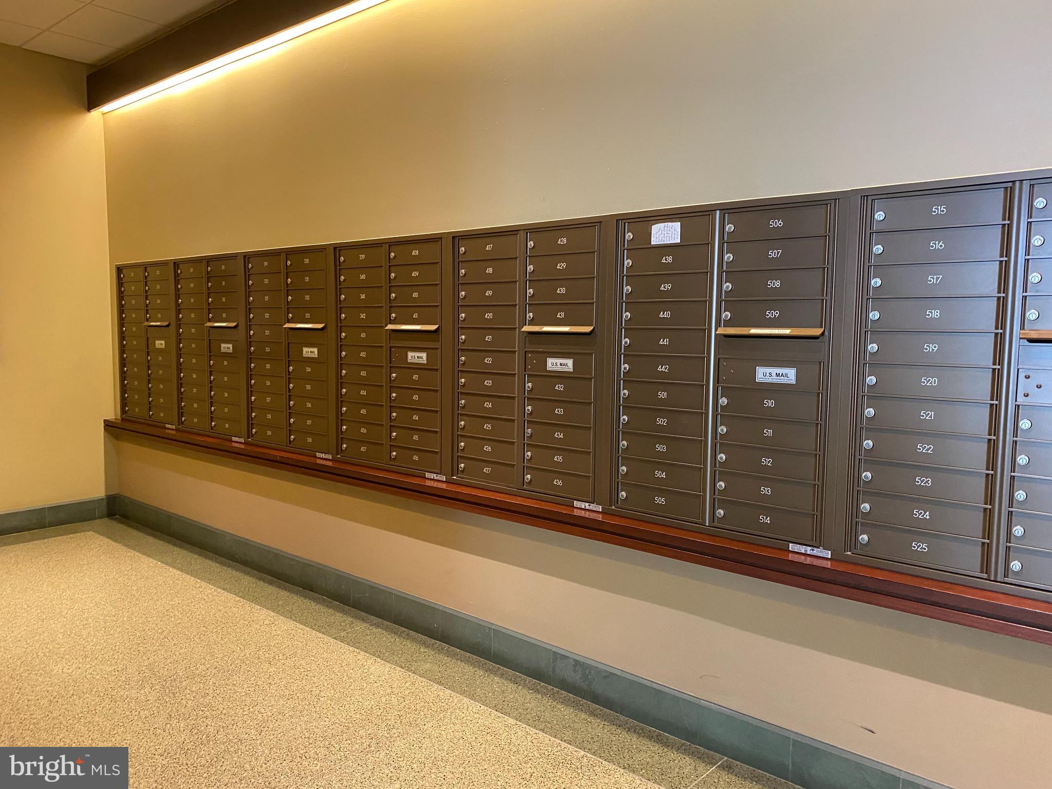 THE CARLTON - Residential