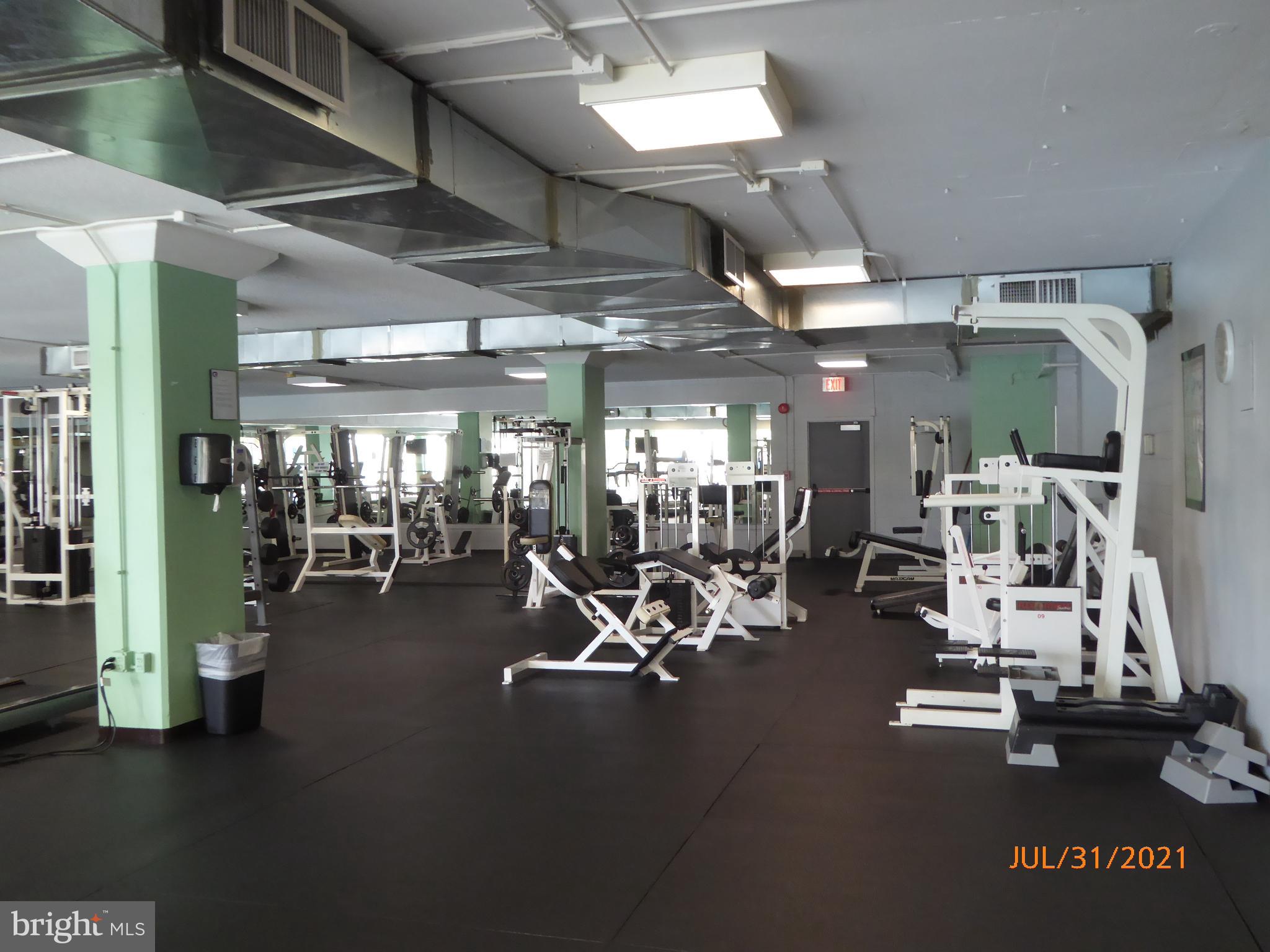 THE CARLTON - Residential