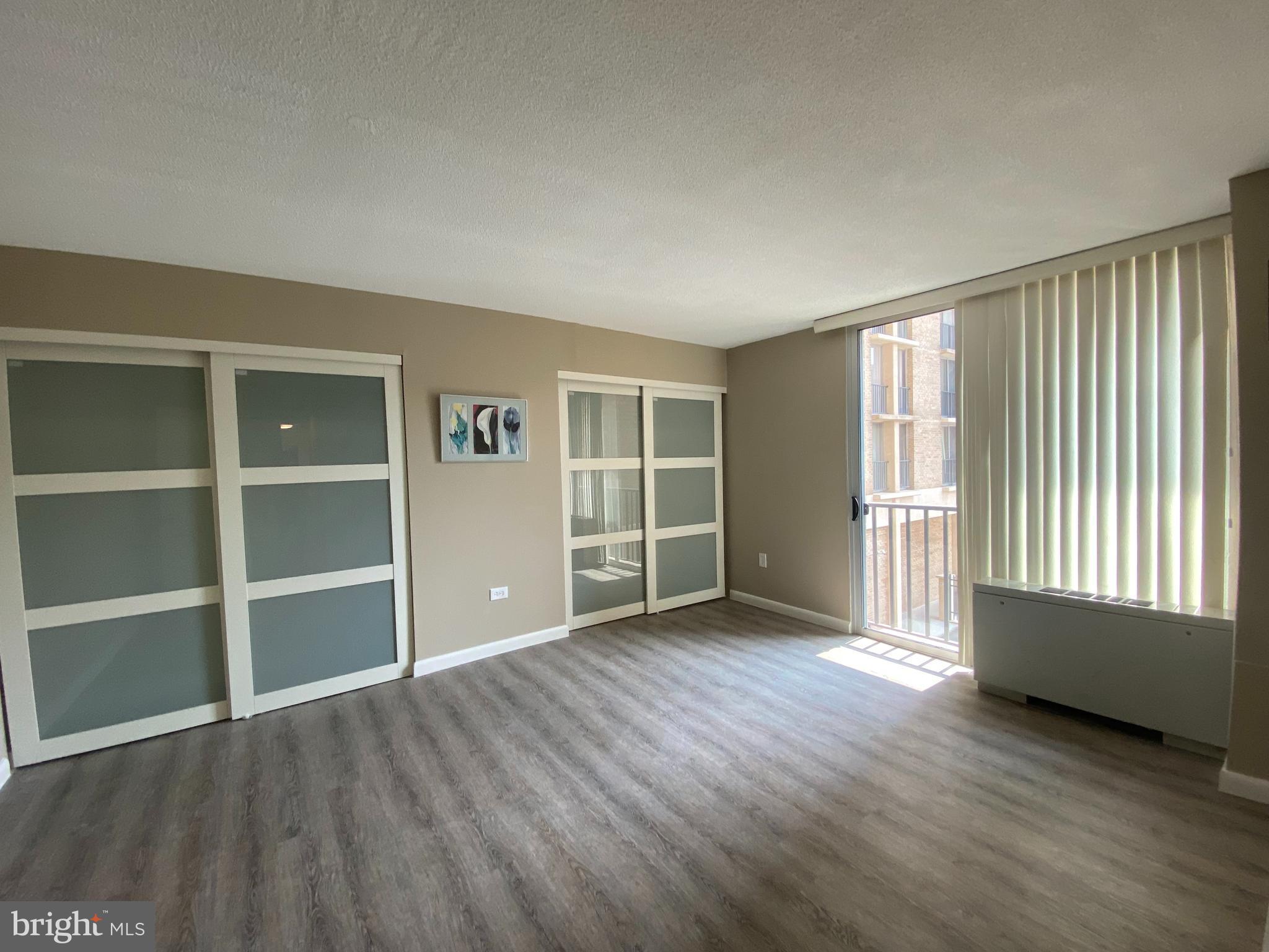 THE CARLTON - Residential