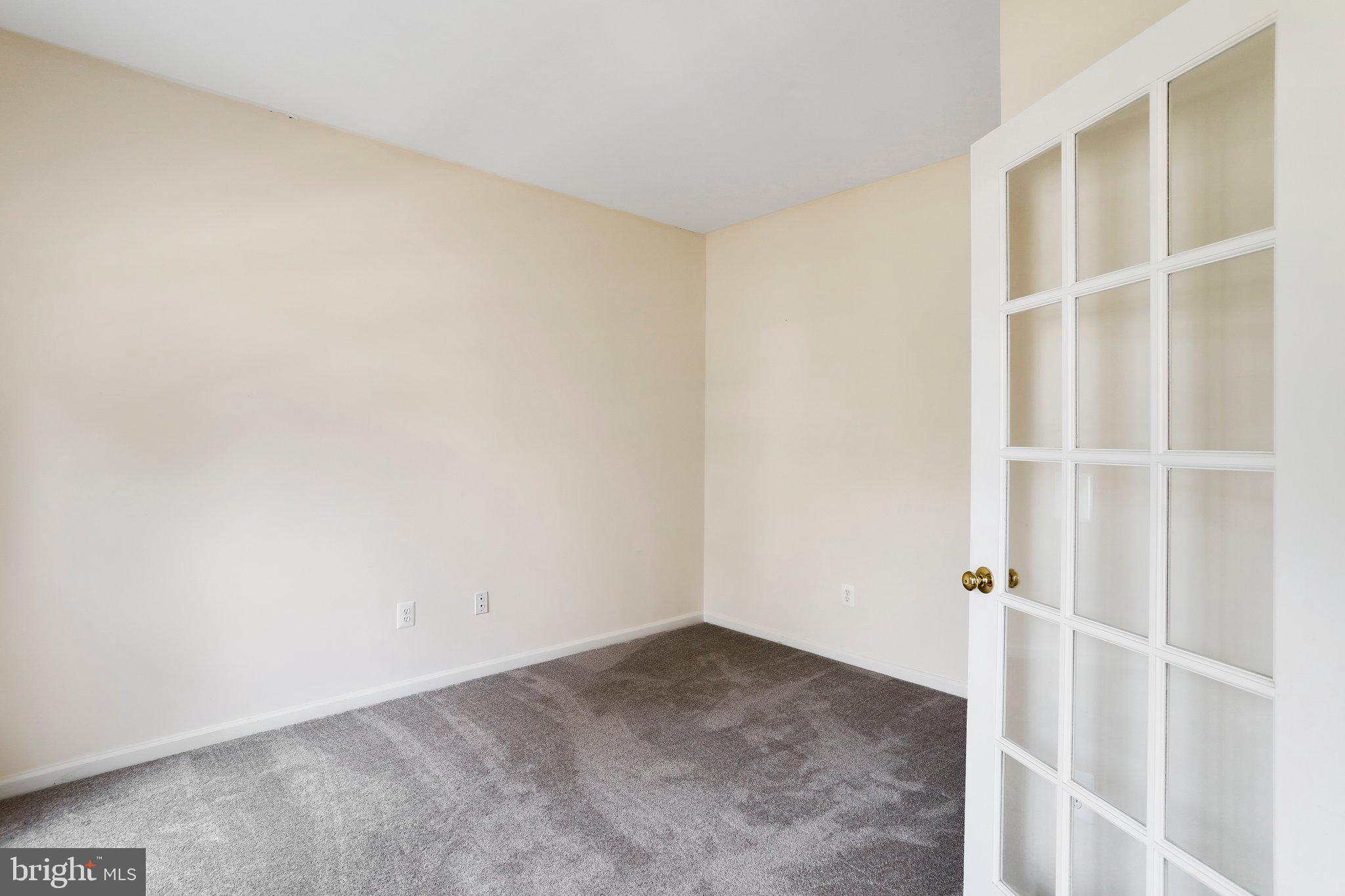 LAKELAND PLACE - Residential Lease