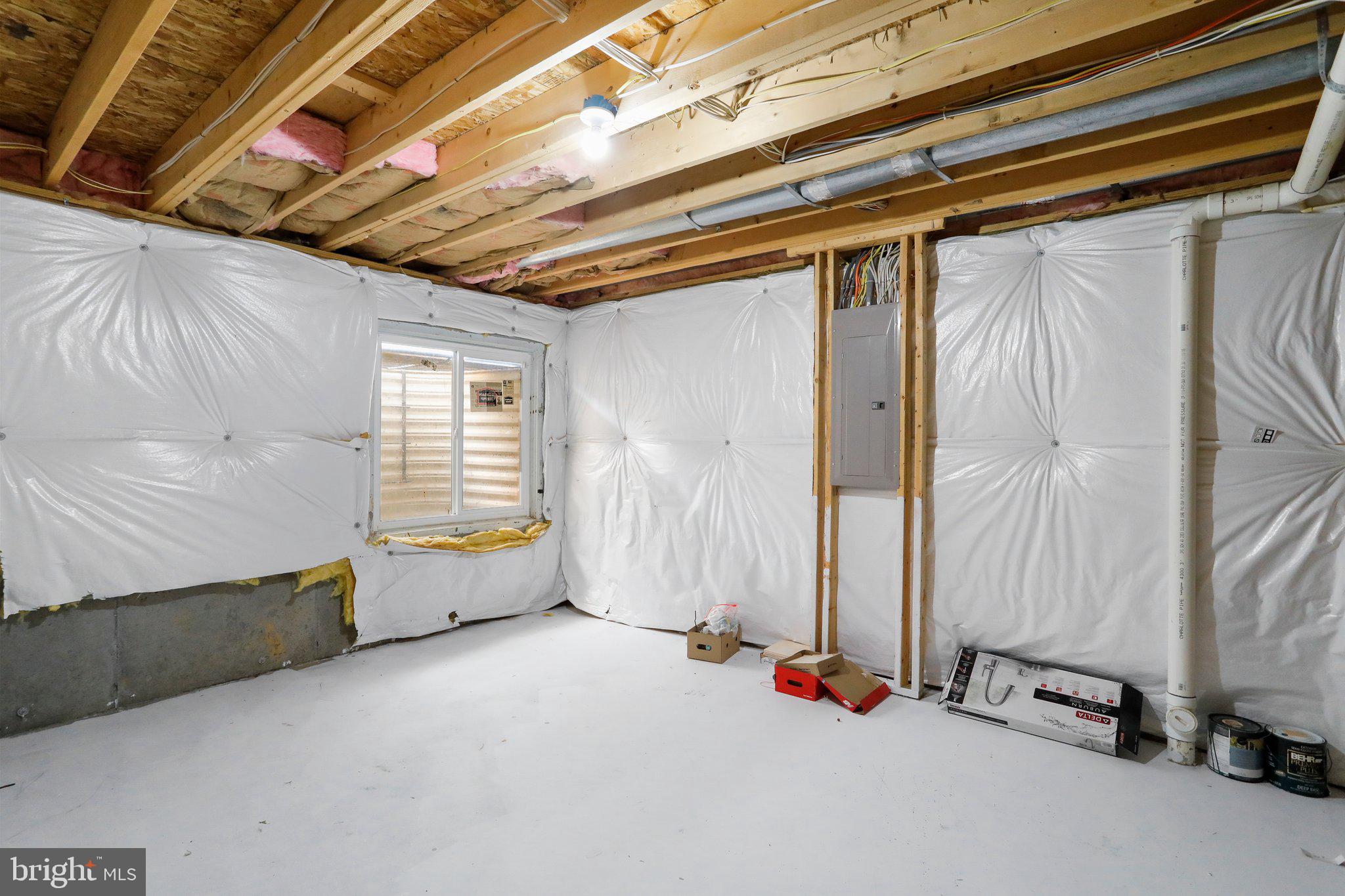 LAKELAND PLACE - Residential Lease