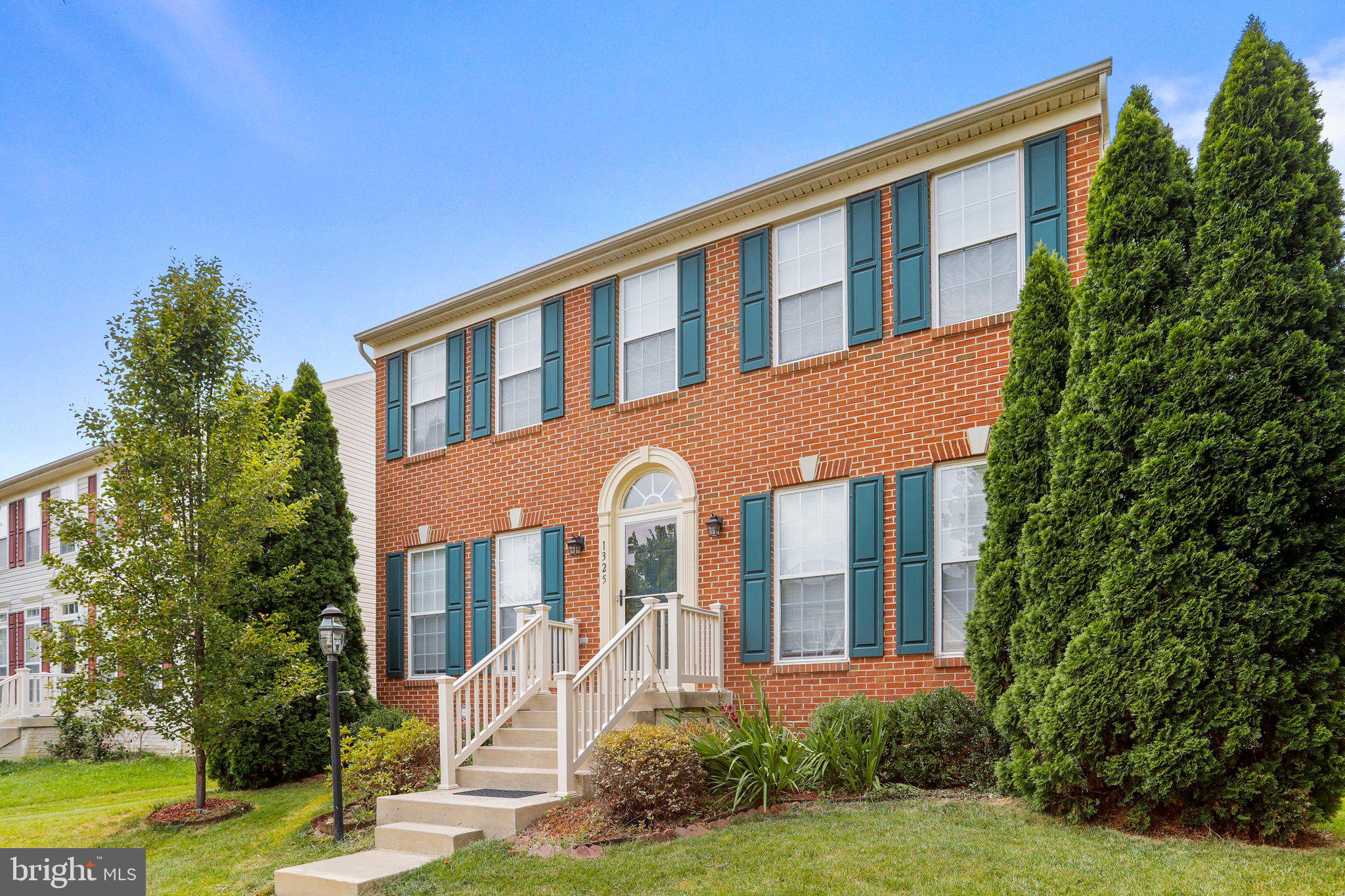 LAKELAND PLACE - Residential Lease