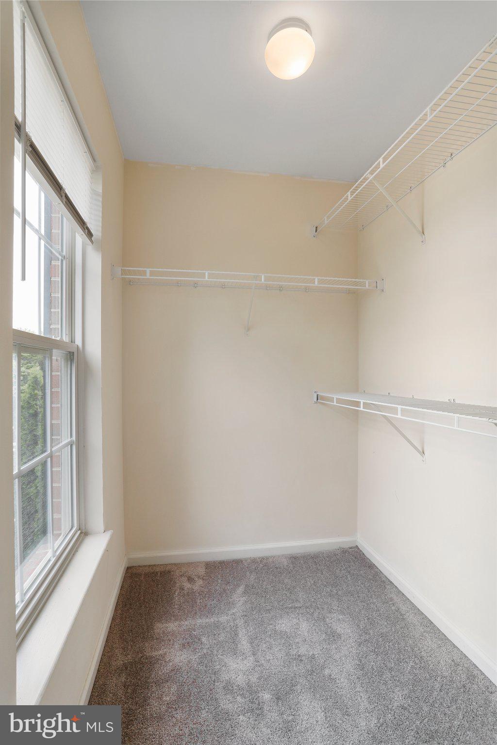 LAKELAND PLACE - Residential Lease