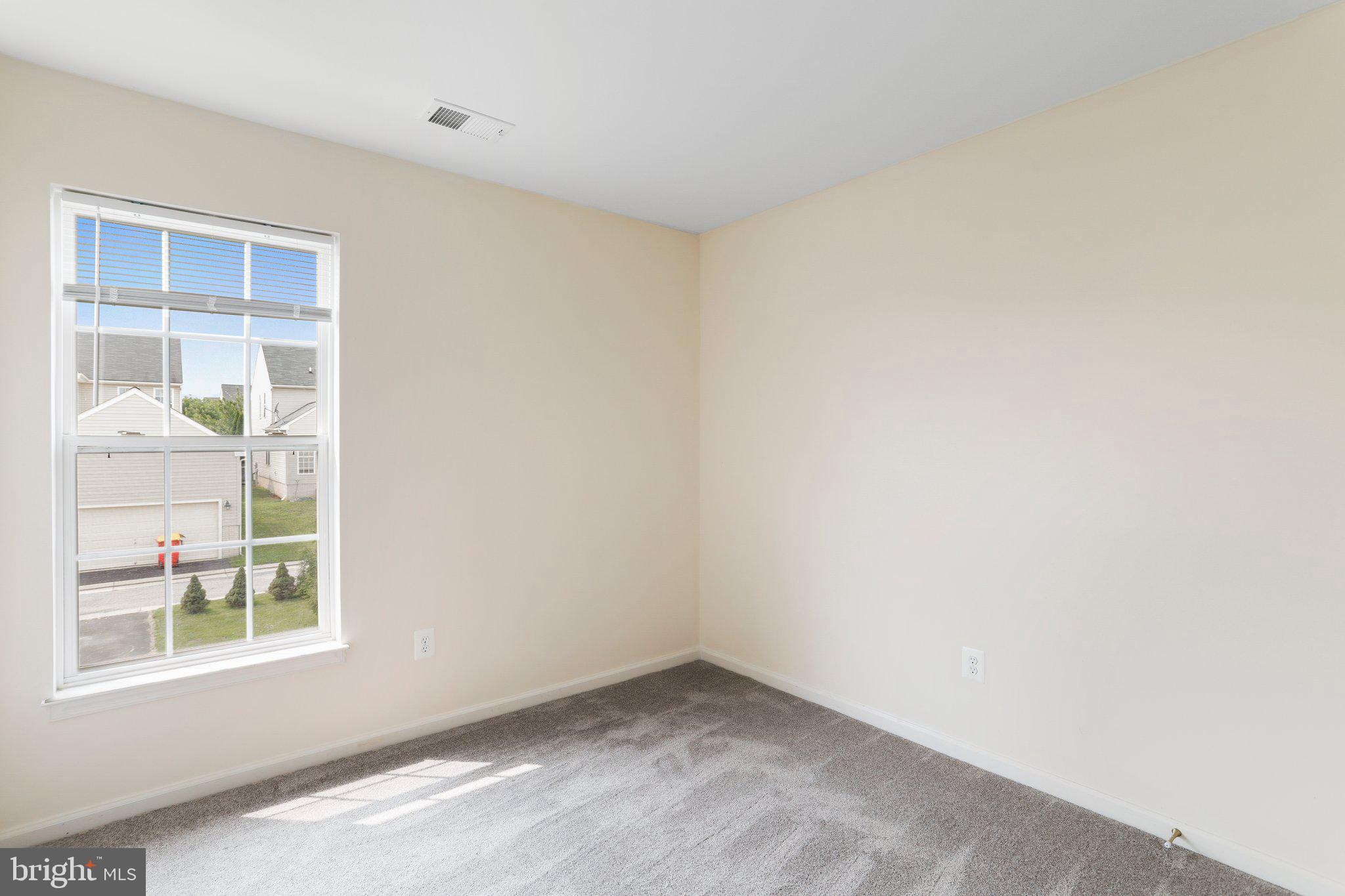 LAKELAND PLACE - Residential Lease