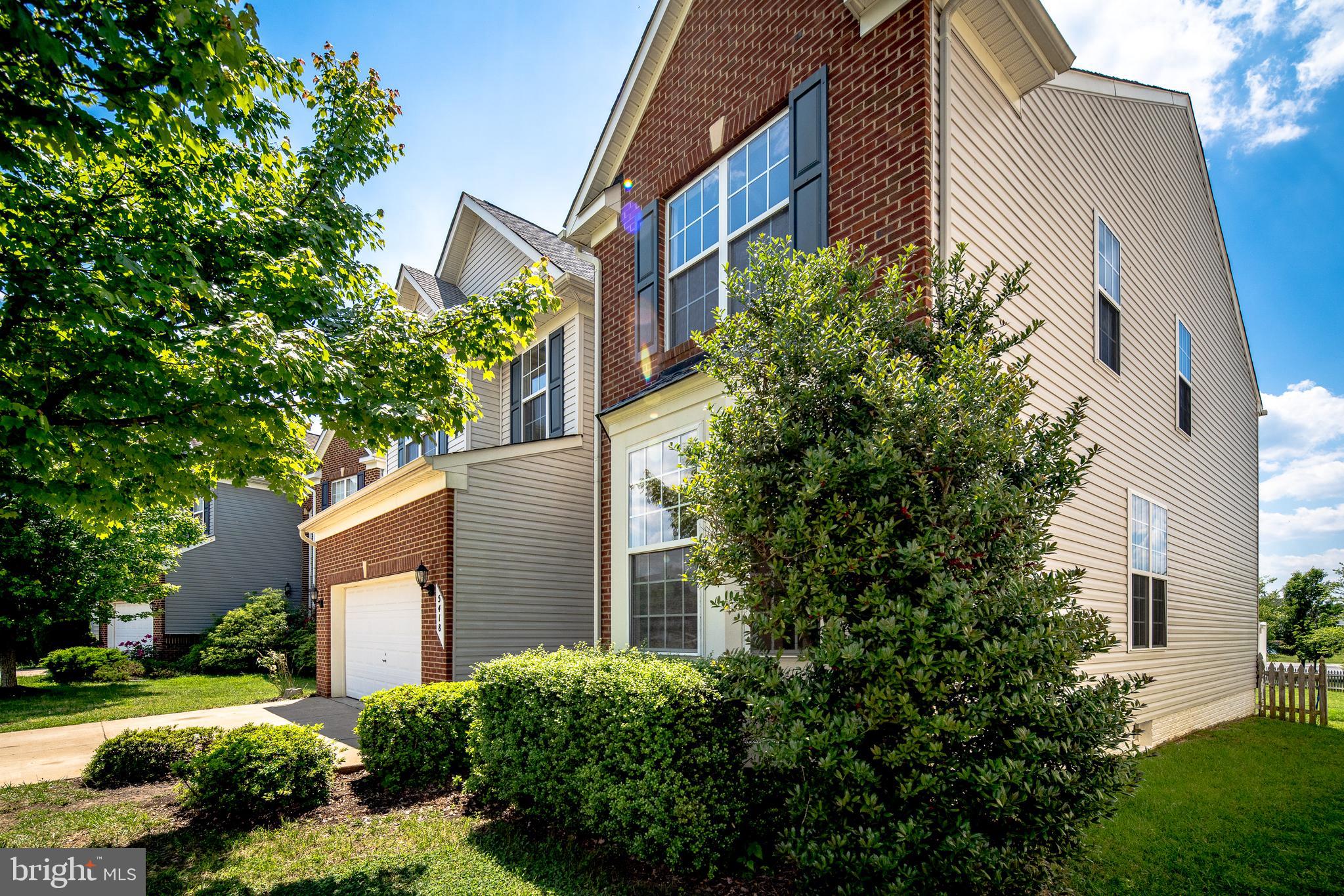 THE FALLS AT LEE'S PARK - Residential