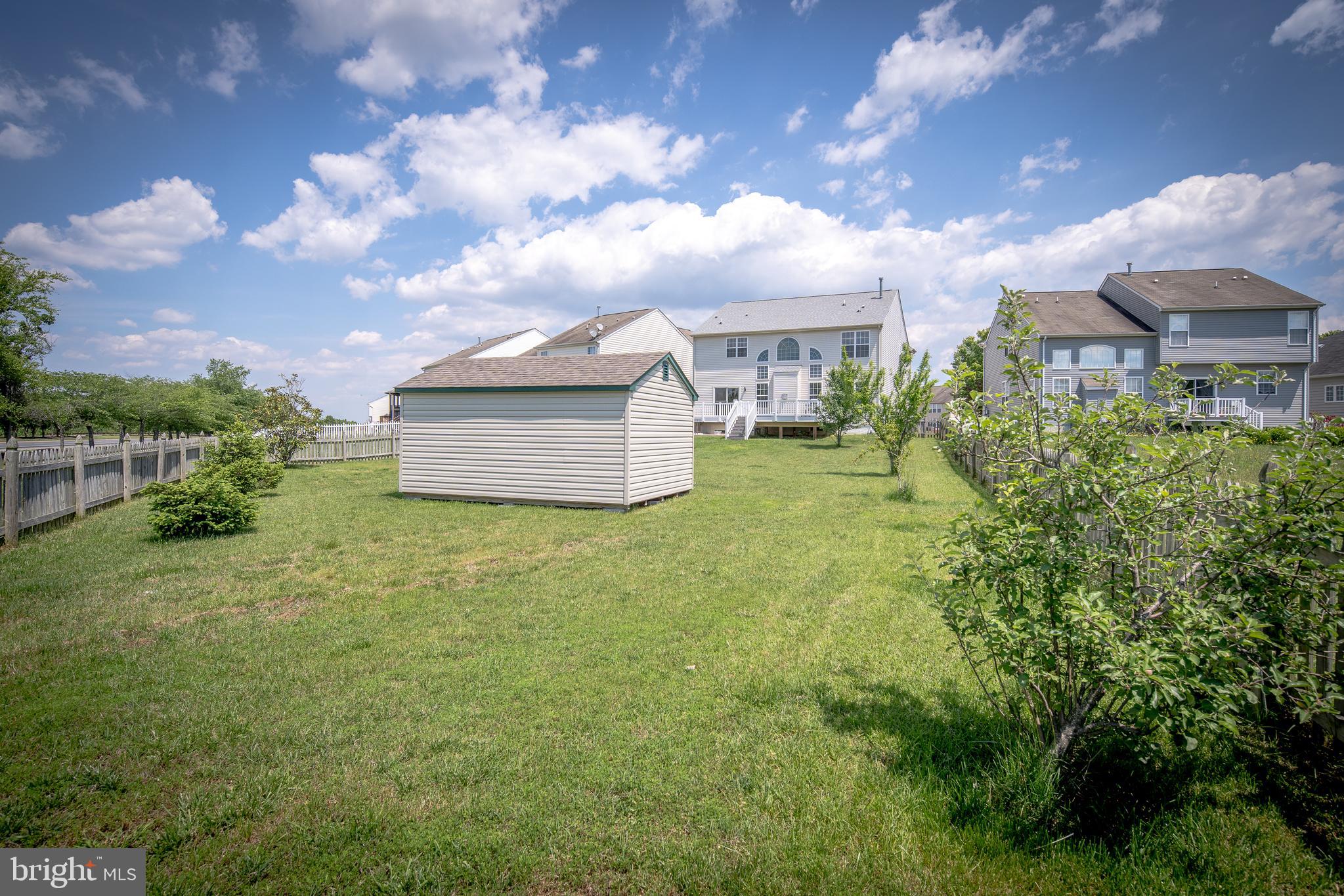 THE FALLS AT LEE'S PARK - Residential