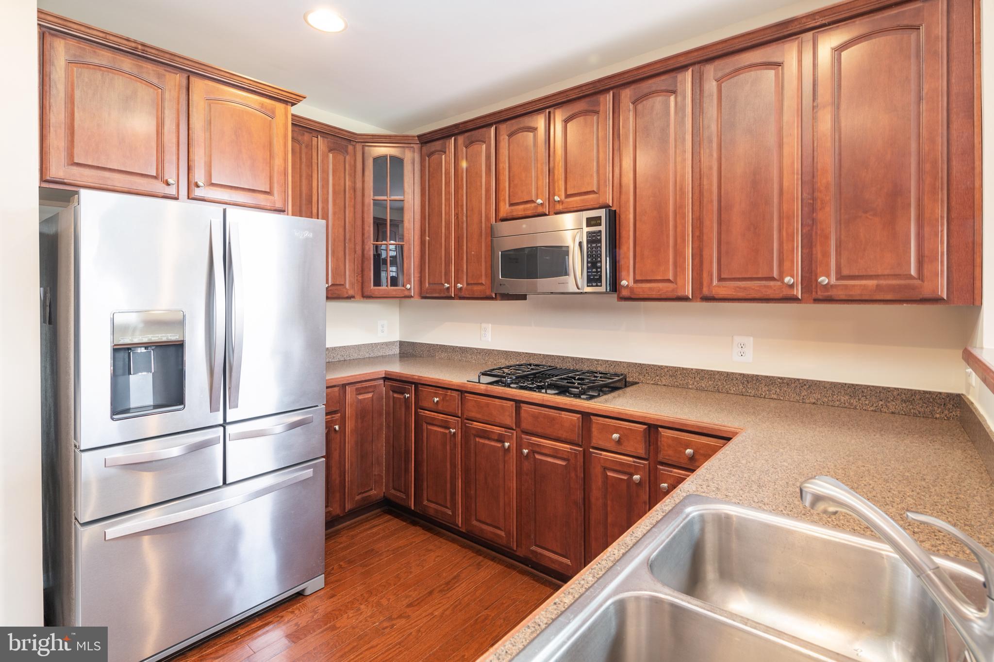 THE FALLS AT LEE'S PARK - Residential