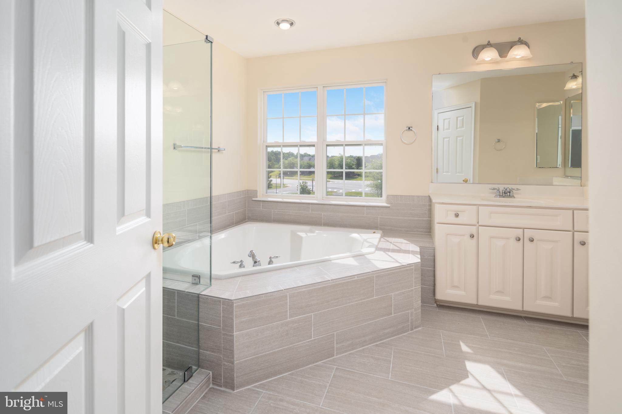 THE FALLS AT LEE'S PARK - Residential