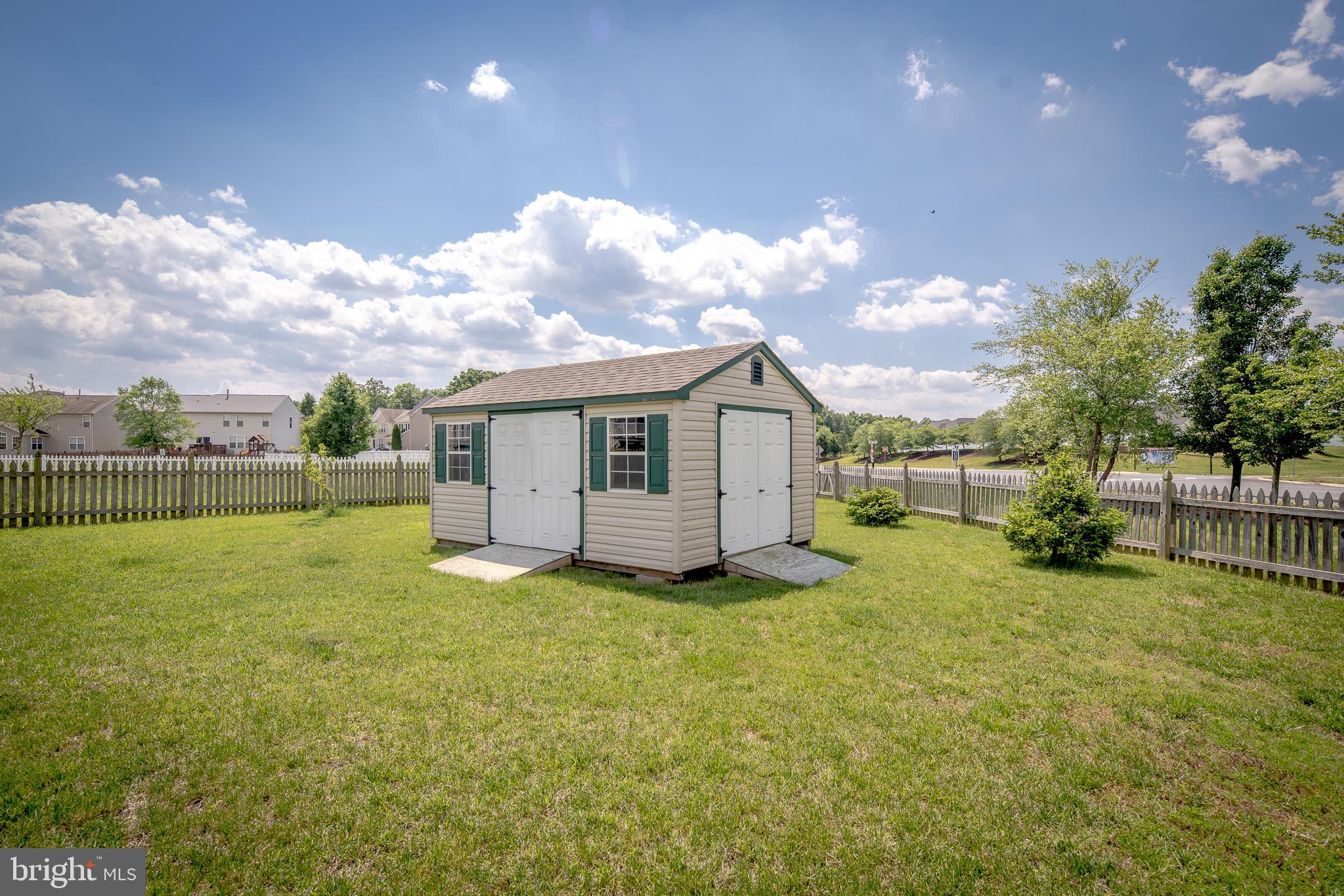THE FALLS AT LEE'S PARK - Residential