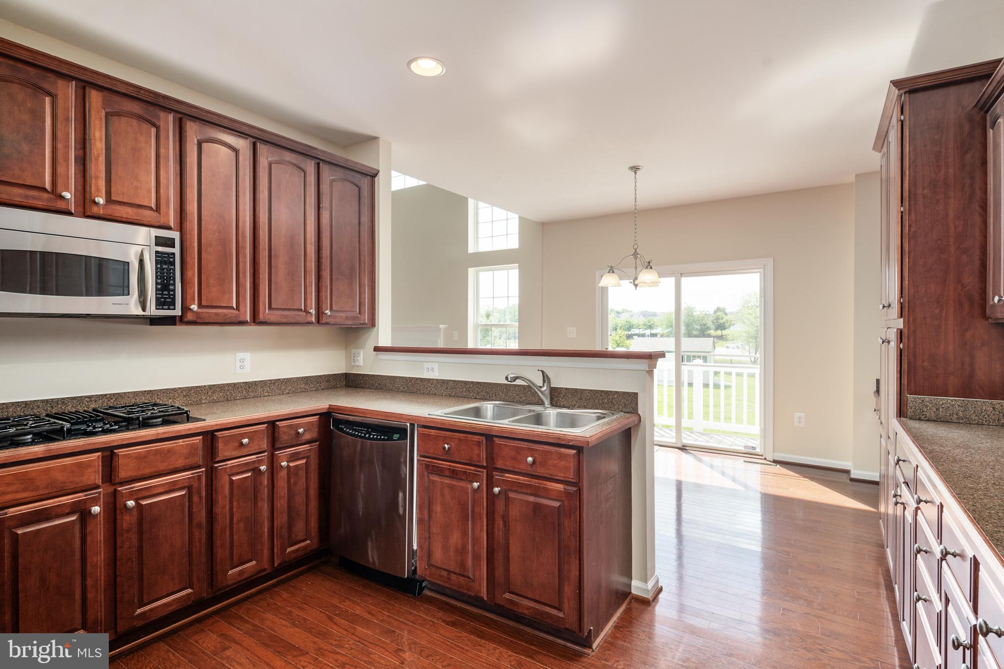 THE FALLS AT LEE'S PARK - Residential