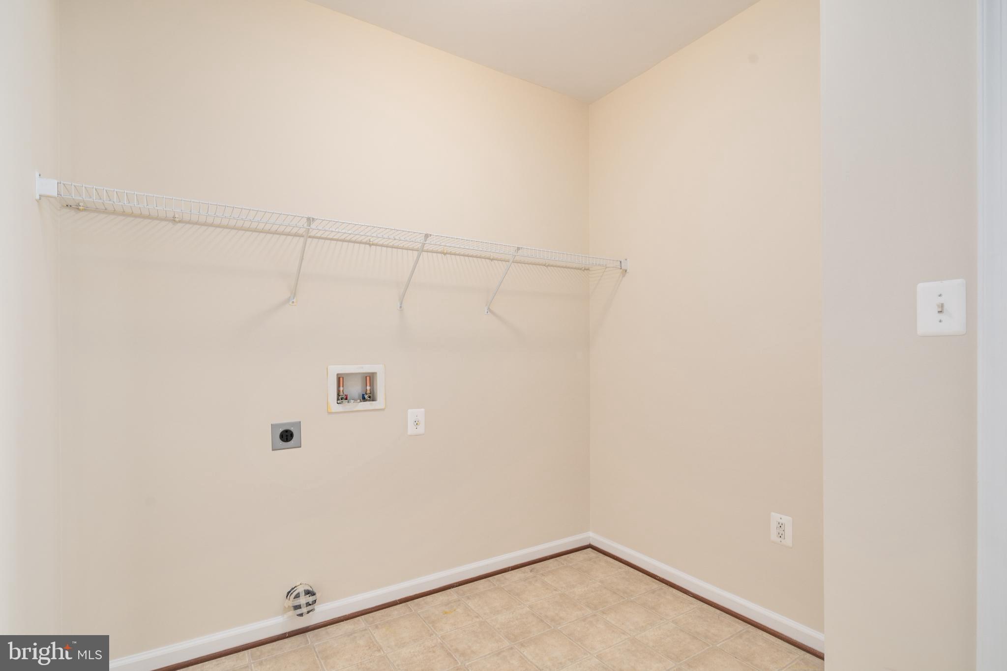 THE FALLS AT LEE'S PARK - Residential