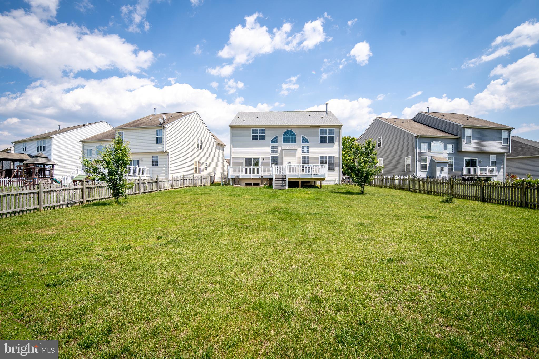THE FALLS AT LEE'S PARK - Residential
