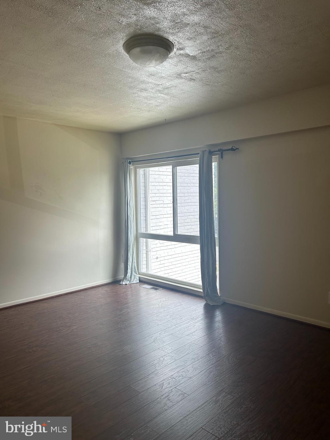 WINDSOR PARK - Residential Lease