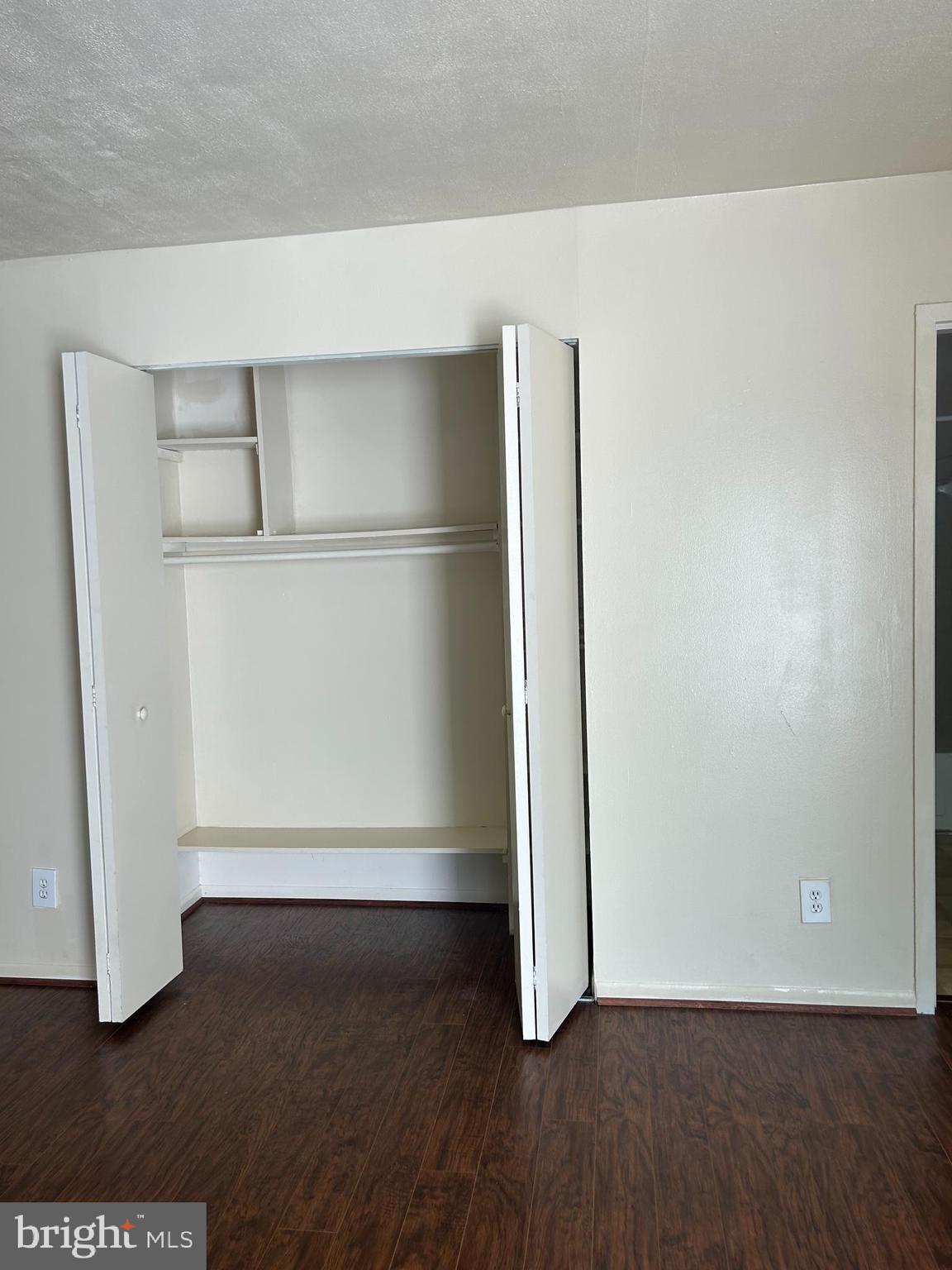 WINDSOR PARK - Residential Lease