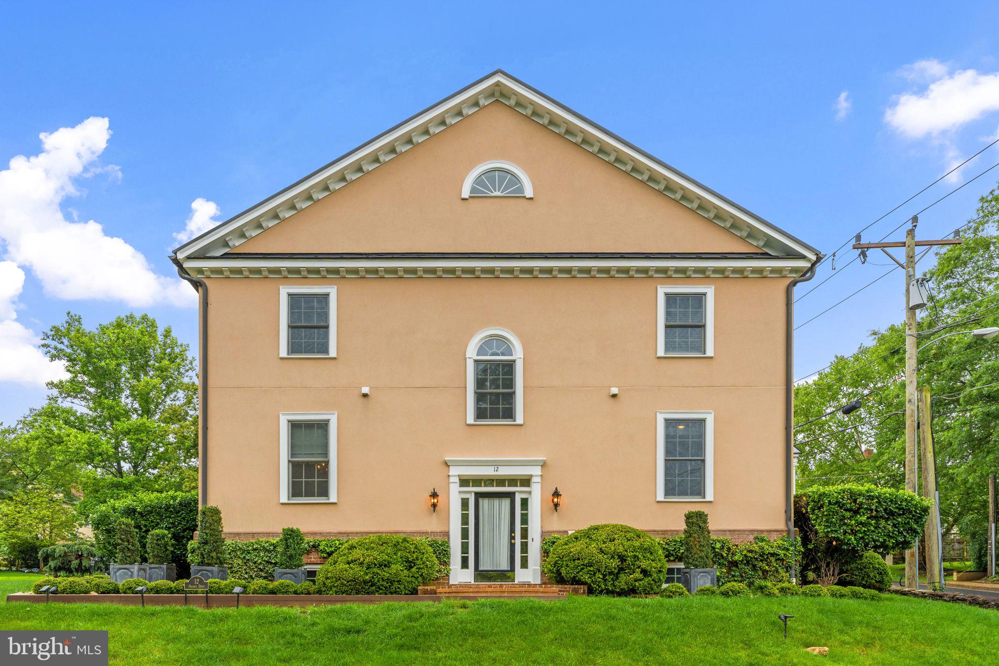 FEDERAL VILLAGE - Residential