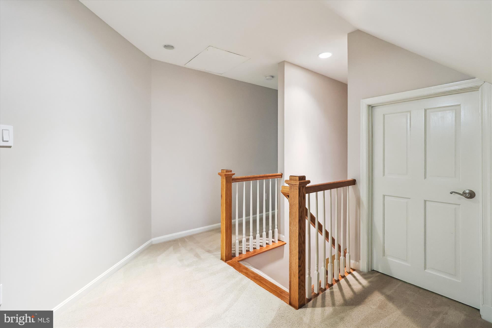 GOLF CLUB MANOR - Residential