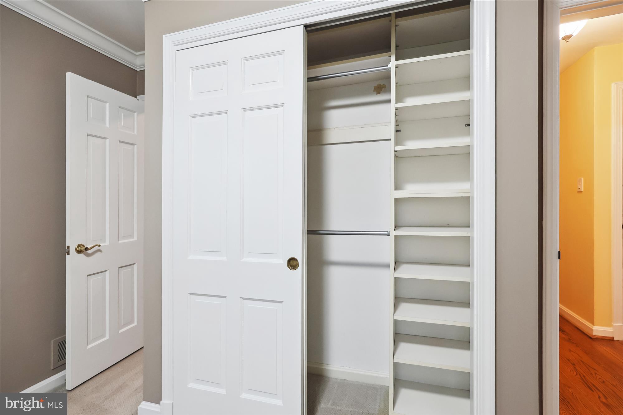 GOLF CLUB MANOR - Residential