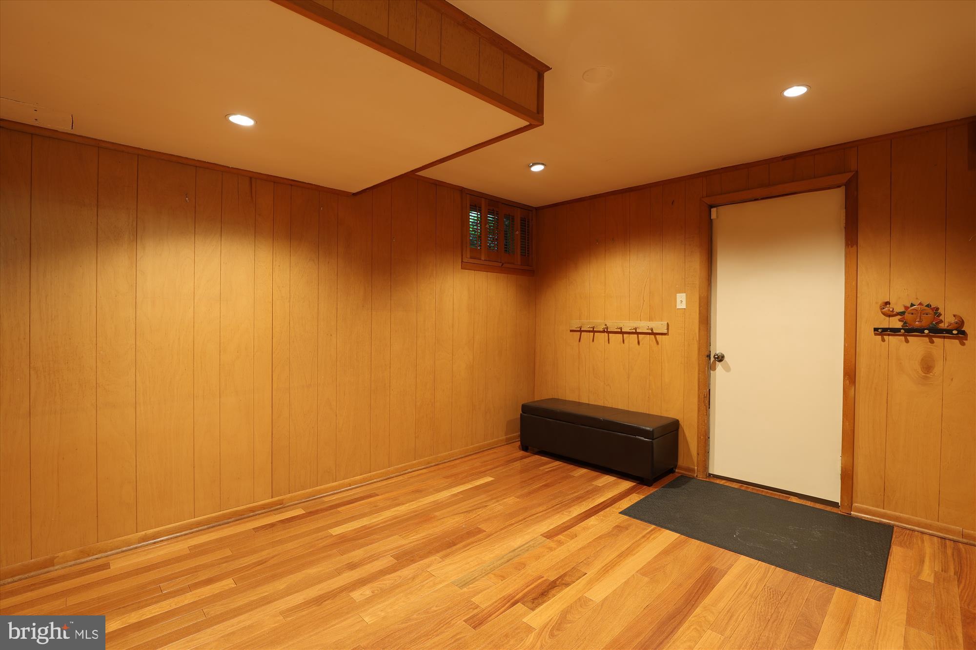 GOLF CLUB MANOR - Residential