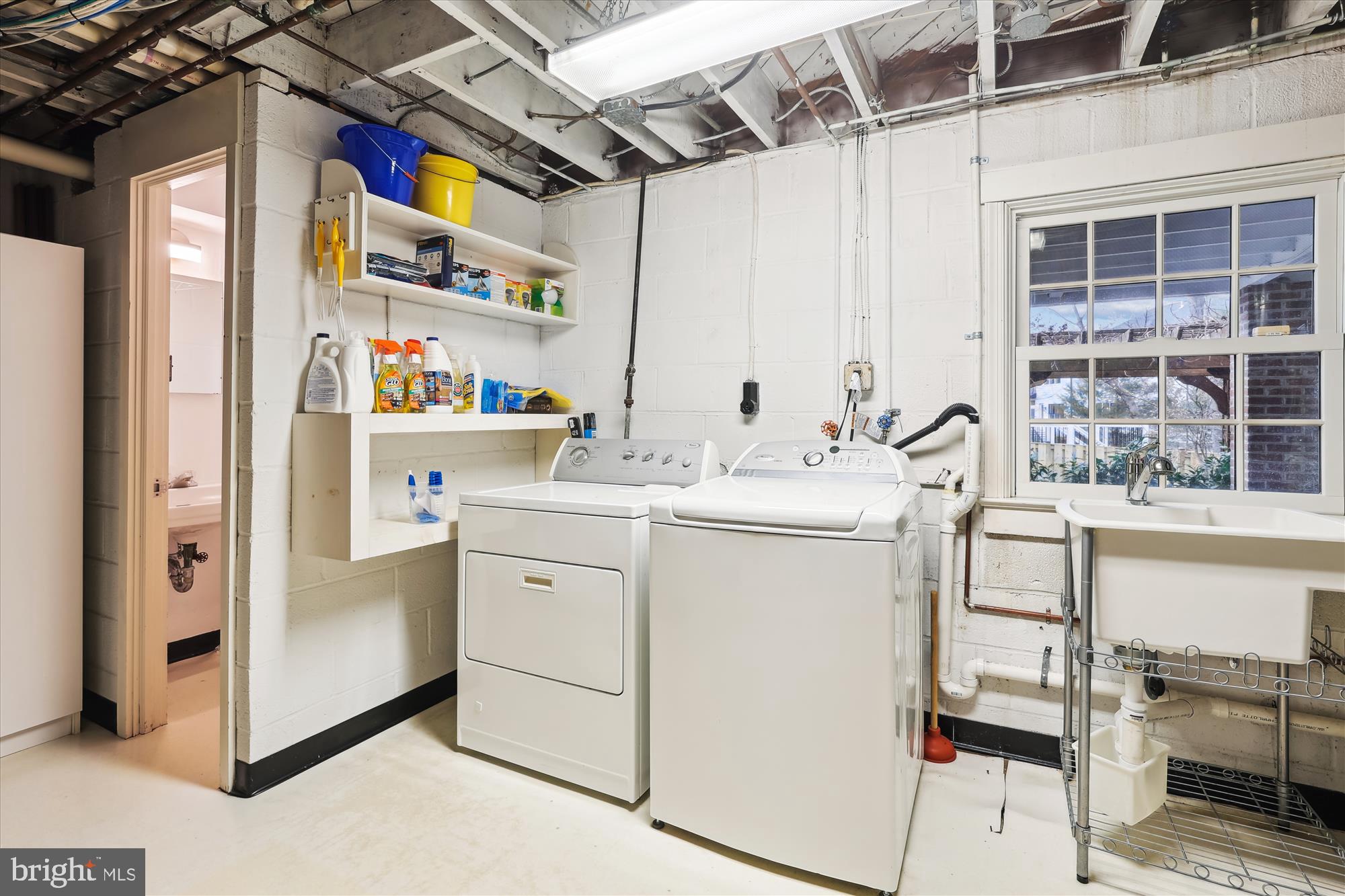 GOLF CLUB MANOR - Residential