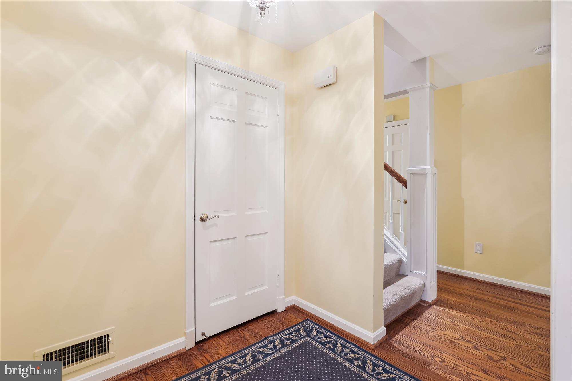 GOLF CLUB MANOR - Residential