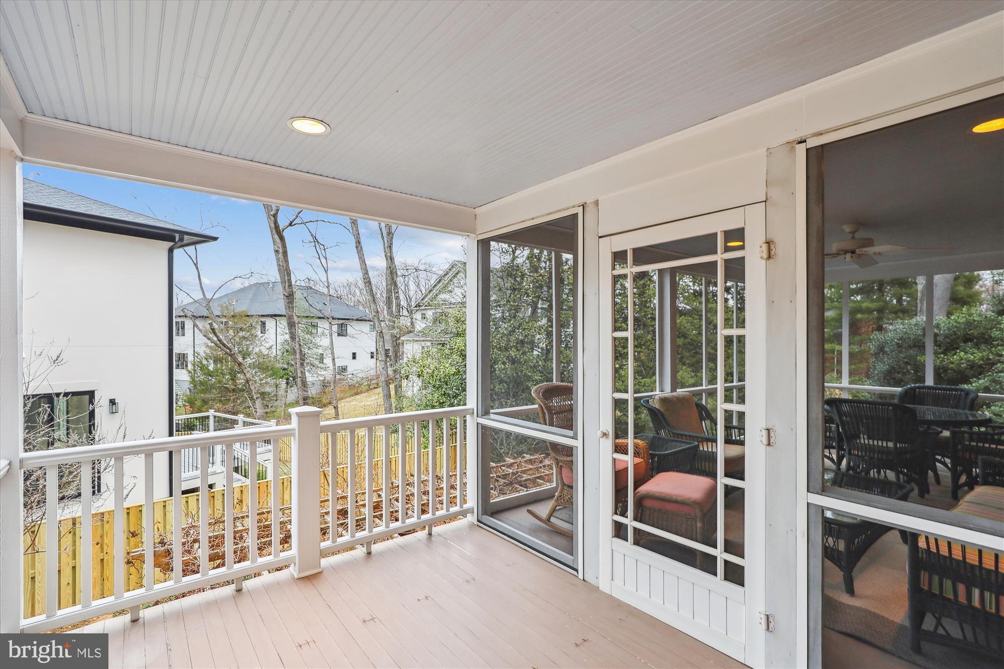 GOLF CLUB MANOR - Residential