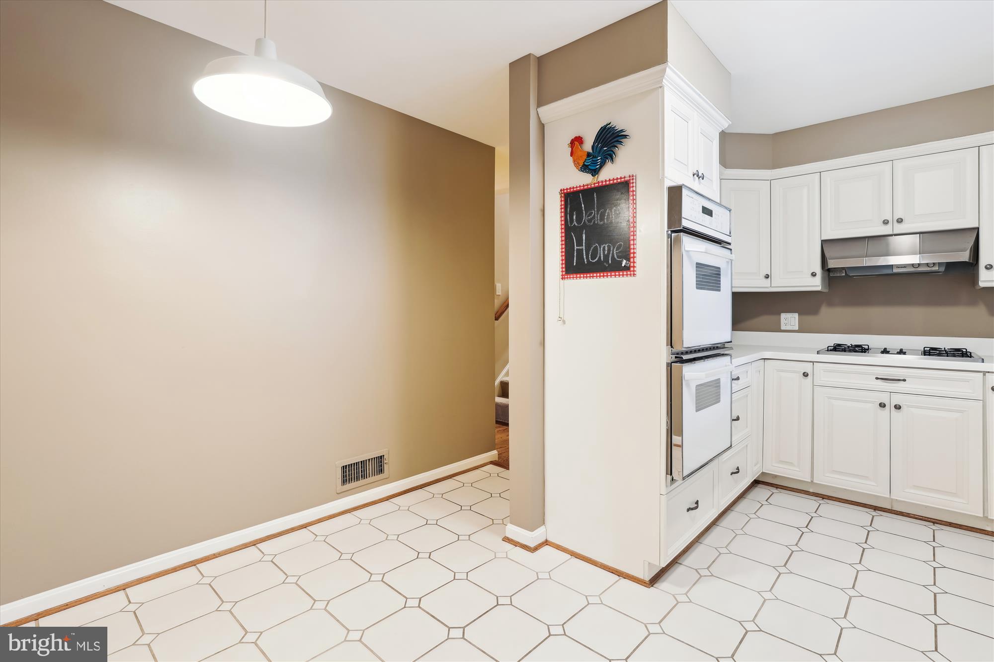 GOLF CLUB MANOR - Residential