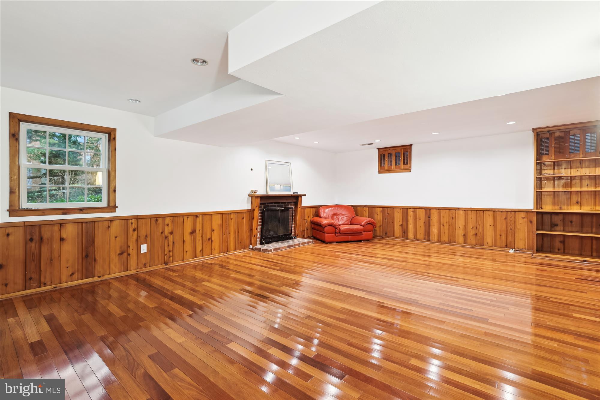 GOLF CLUB MANOR - Residential