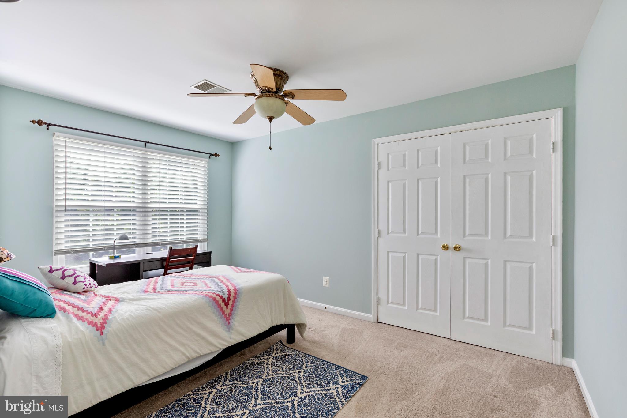 SIGNATURE AT BROADLANDS - Residential