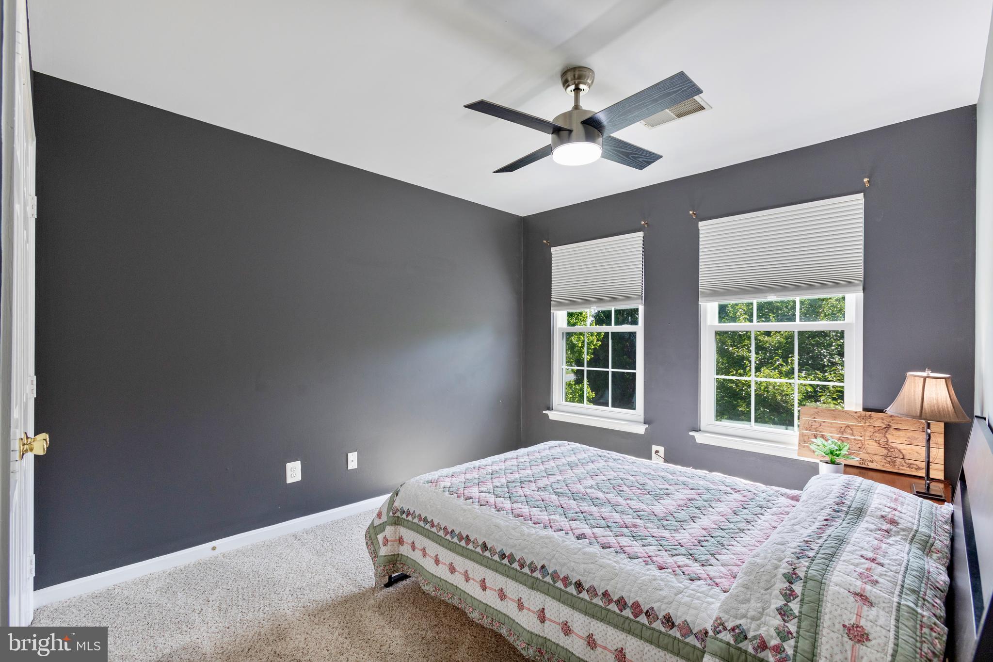 SIGNATURE AT BROADLANDS - Residential