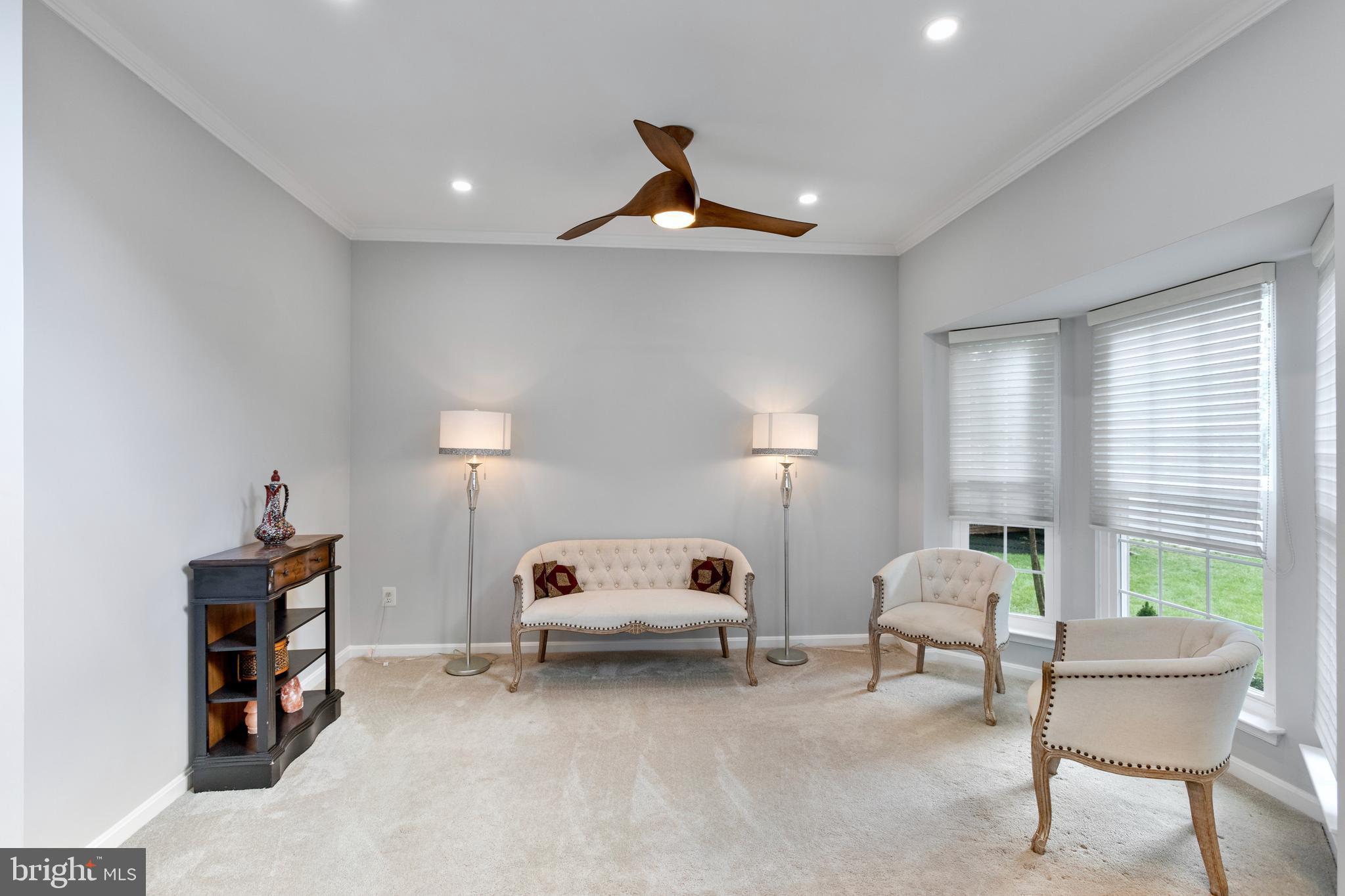 SIGNATURE AT BROADLANDS - Residential