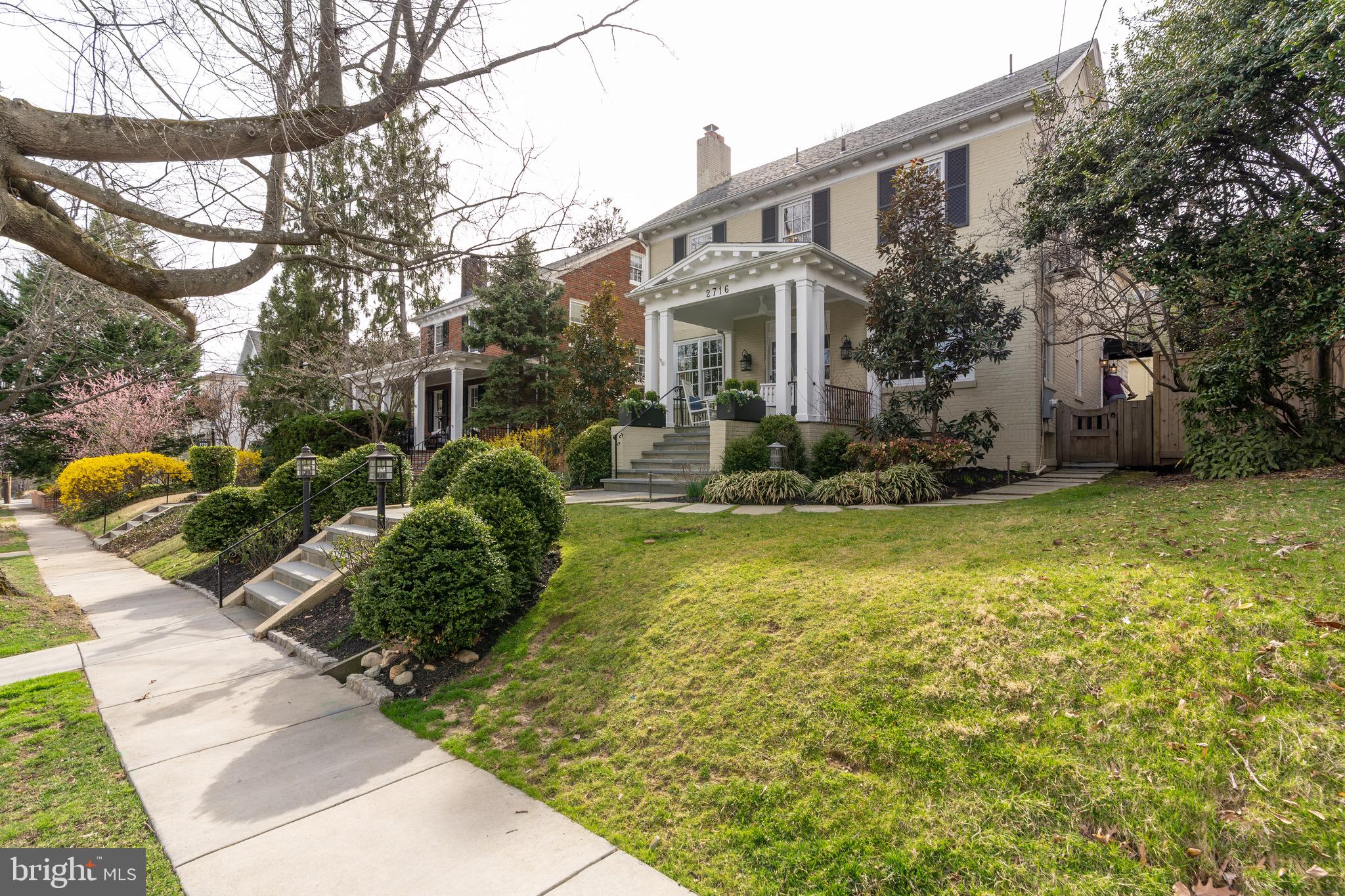 OBSERVATORY CIRCLE - Residential