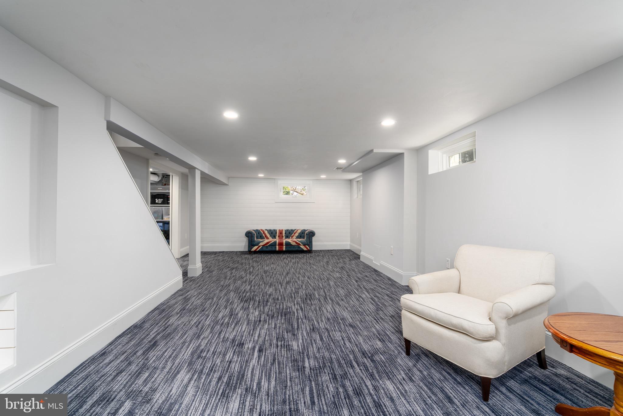 OBSERVATORY CIRCLE - Residential