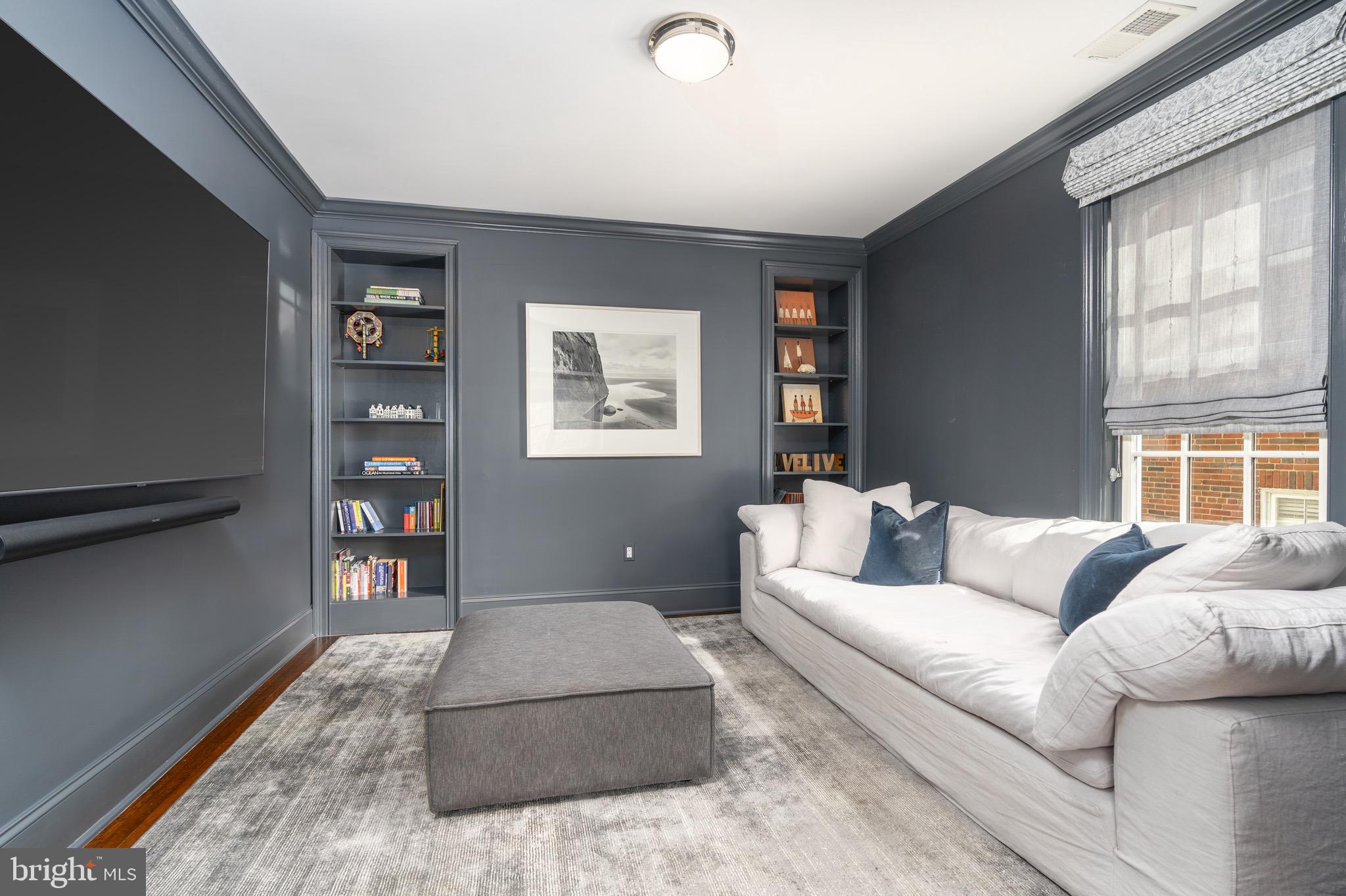 OBSERVATORY CIRCLE - Residential