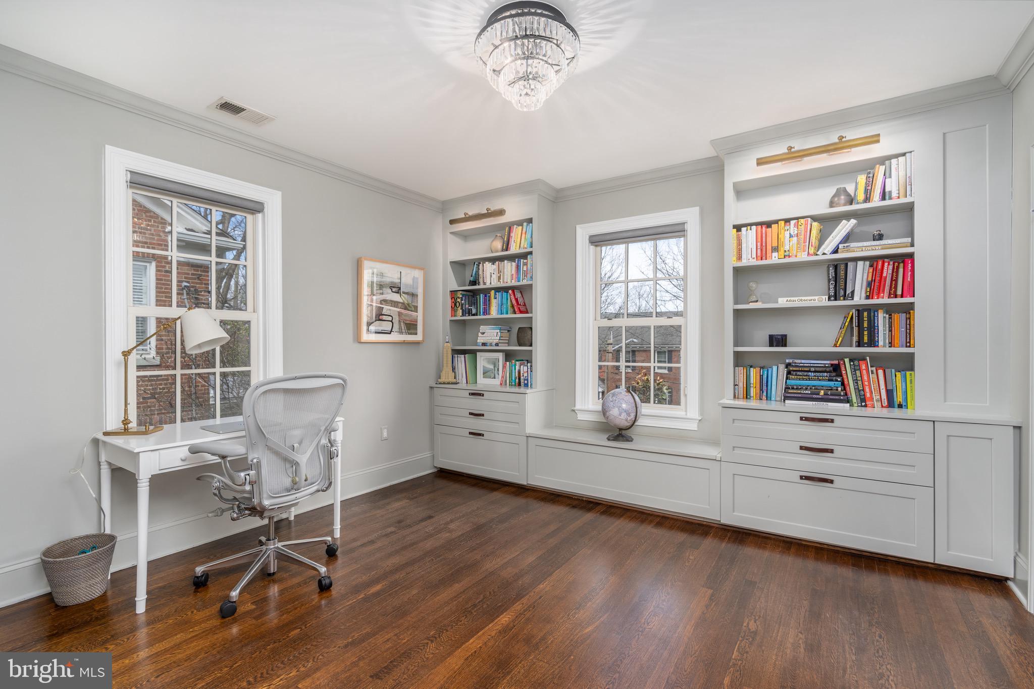 OBSERVATORY CIRCLE - Residential