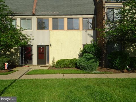 Condo For Sale - 4902 Oxford Court<br/> BENSALEM, PA 19020